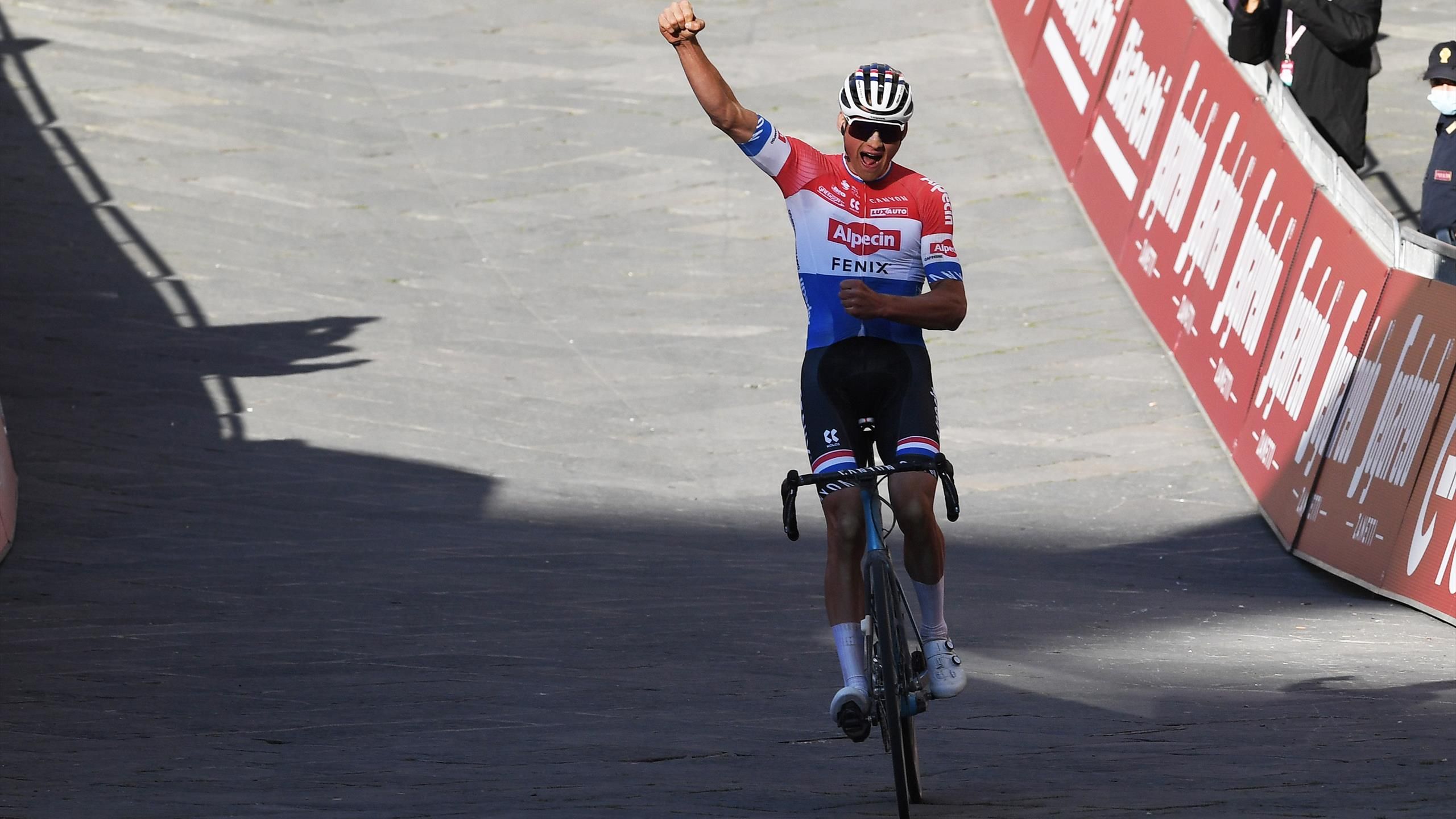 Strade Bianche | Favoriet Mathieu van der Poel schat zichzelf nog niet