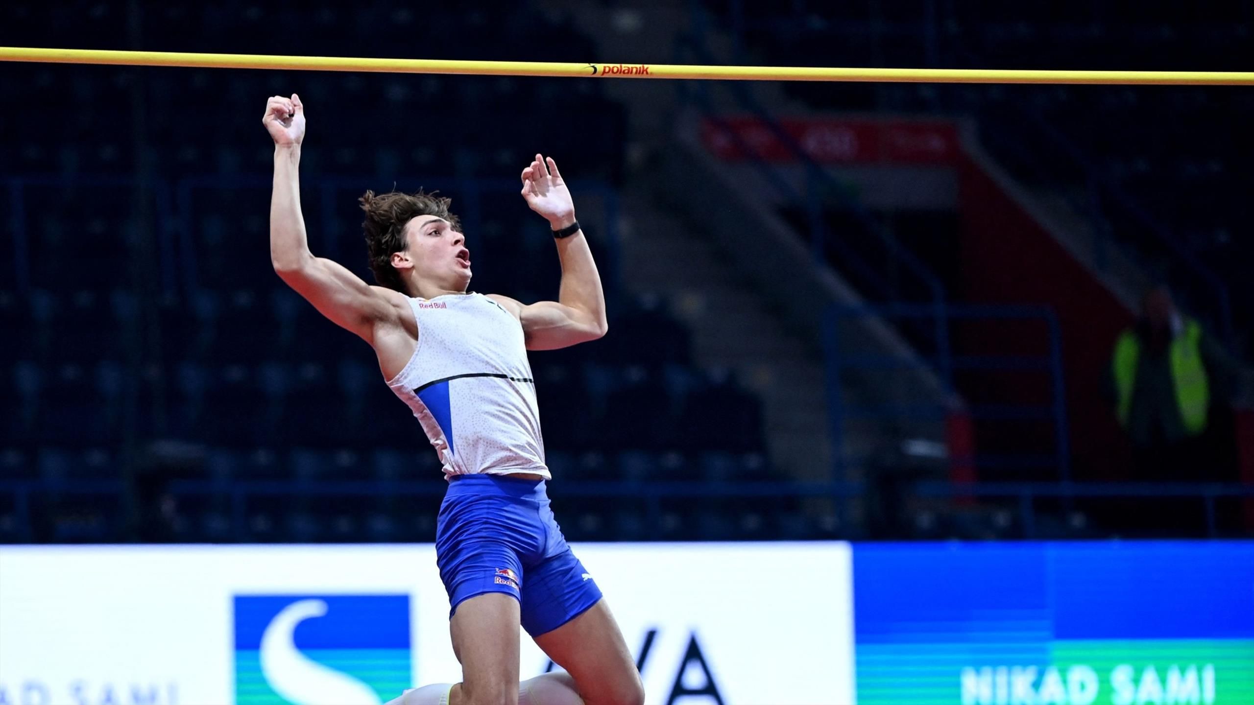 Armand Duplantis ustanowił rekord świata w skoku o tyczce - ile wynosi