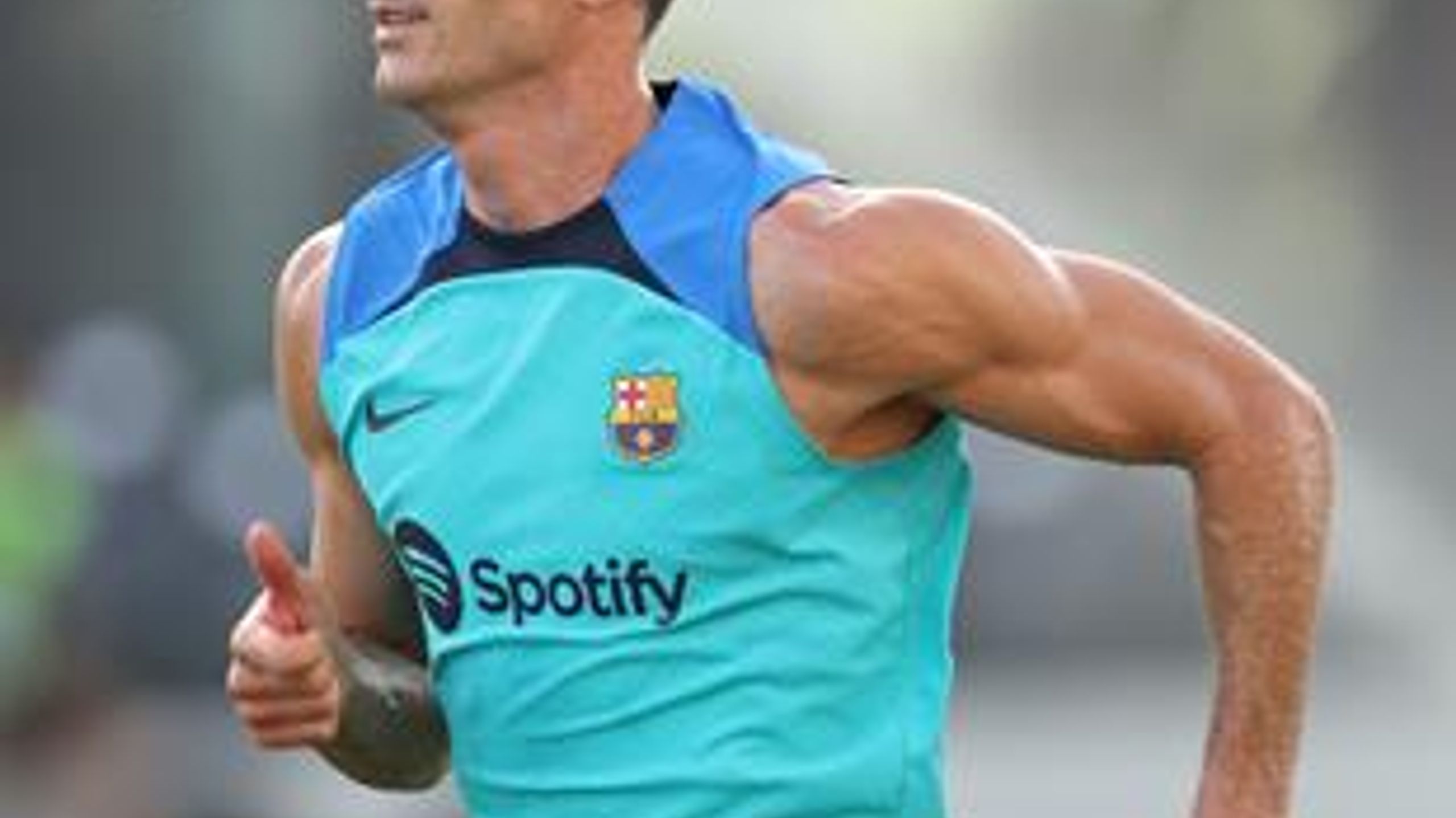 Robert Lewandowski odbył pierwszą sesję treningową w Barcelonie - piłka ...