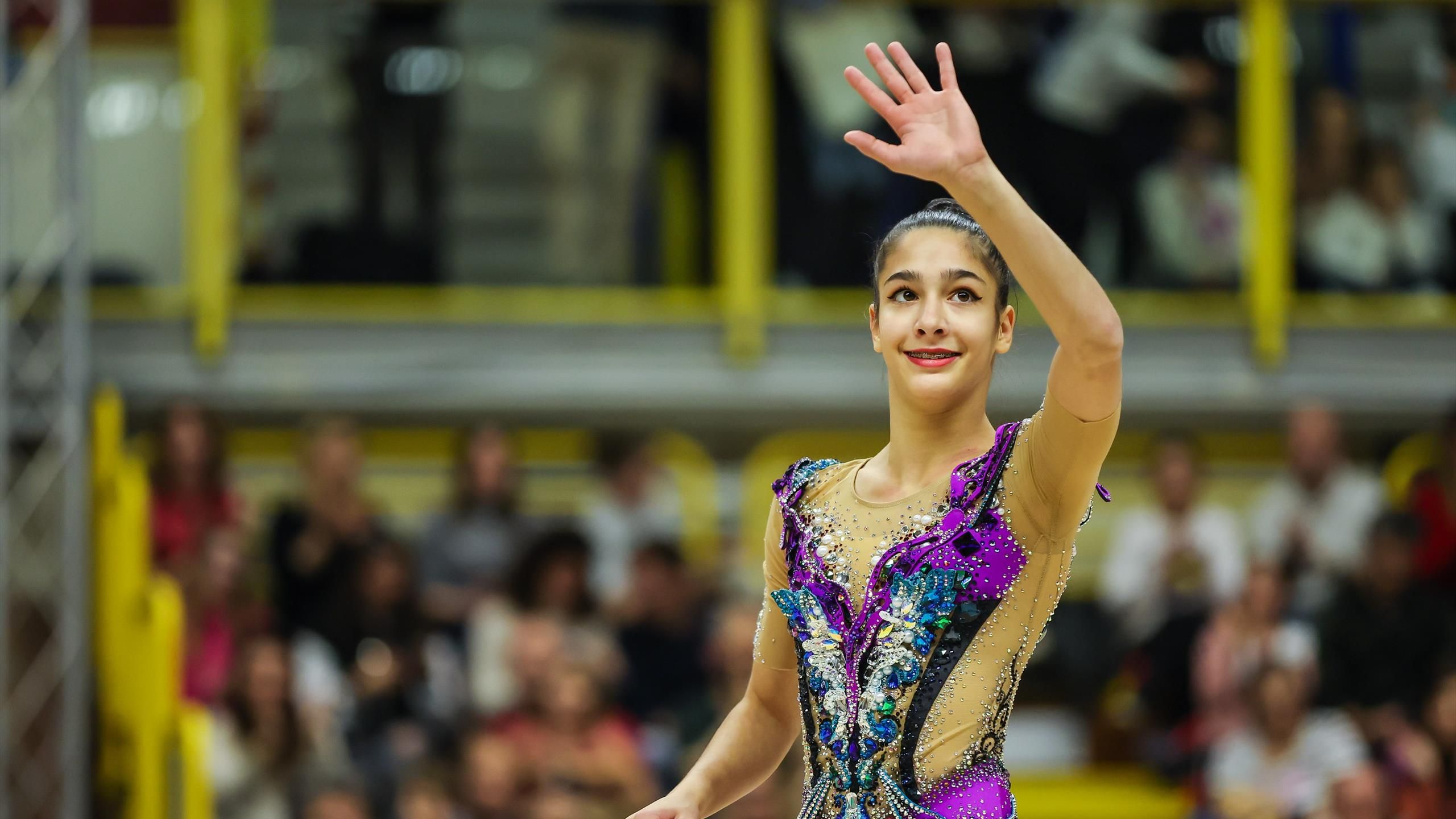 Ginnastica ritmica, Sofia Raffaeli seconda in Coppa del Mondo. Nikolova  vince a Baku, scontro totale per il trofeo - Eurosport