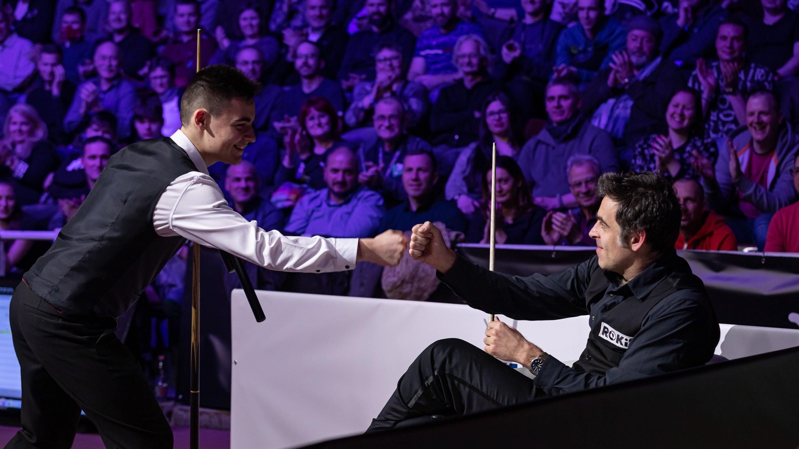 Ünnepnap snooker módra – Itt lehet nézni Révész Bulcsú és Ronnie O’Sullivan mérkőzését!