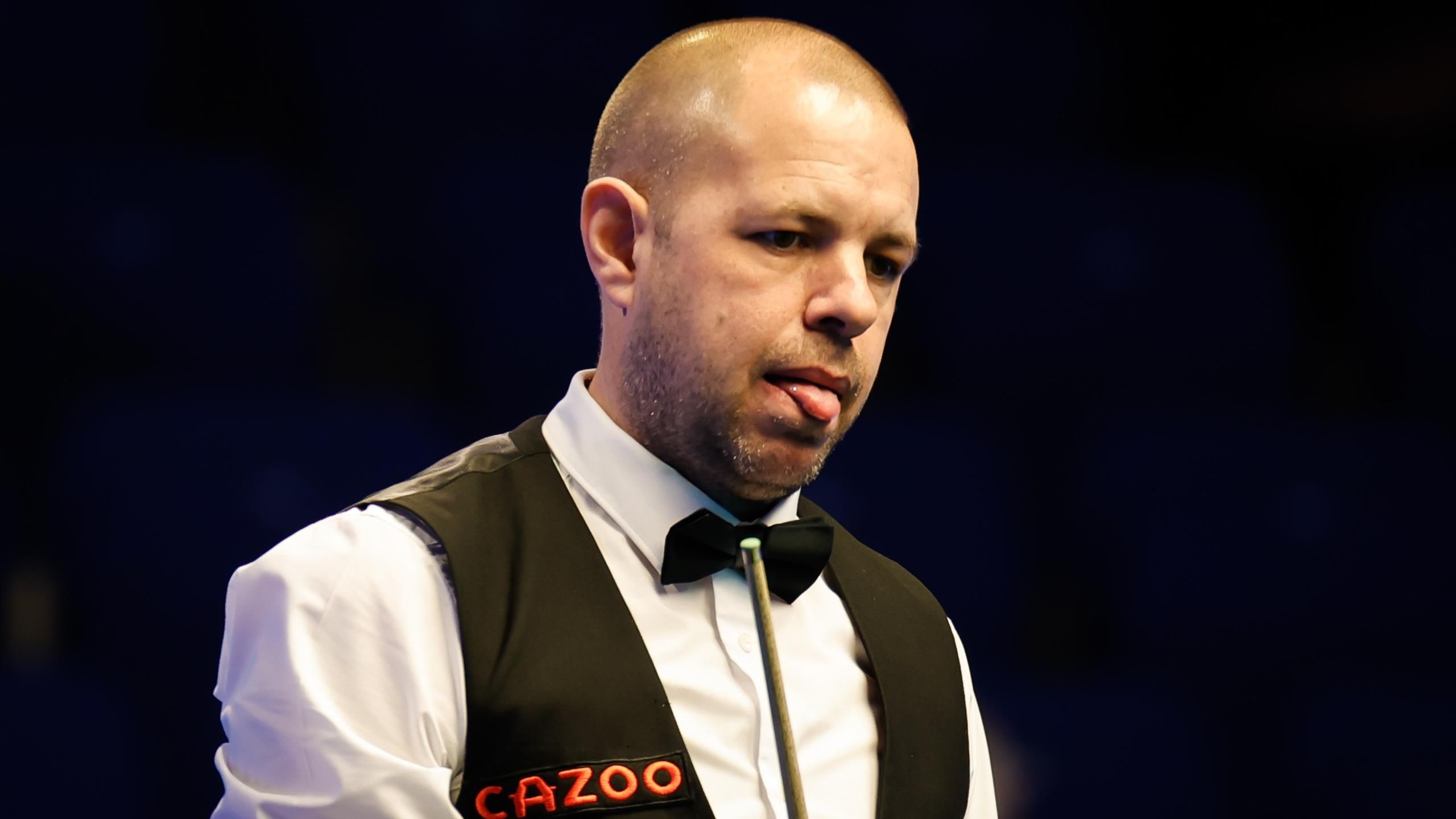 Barry Hawkins holds lead over Judd Trump after afternoon session of European Masters snooker final