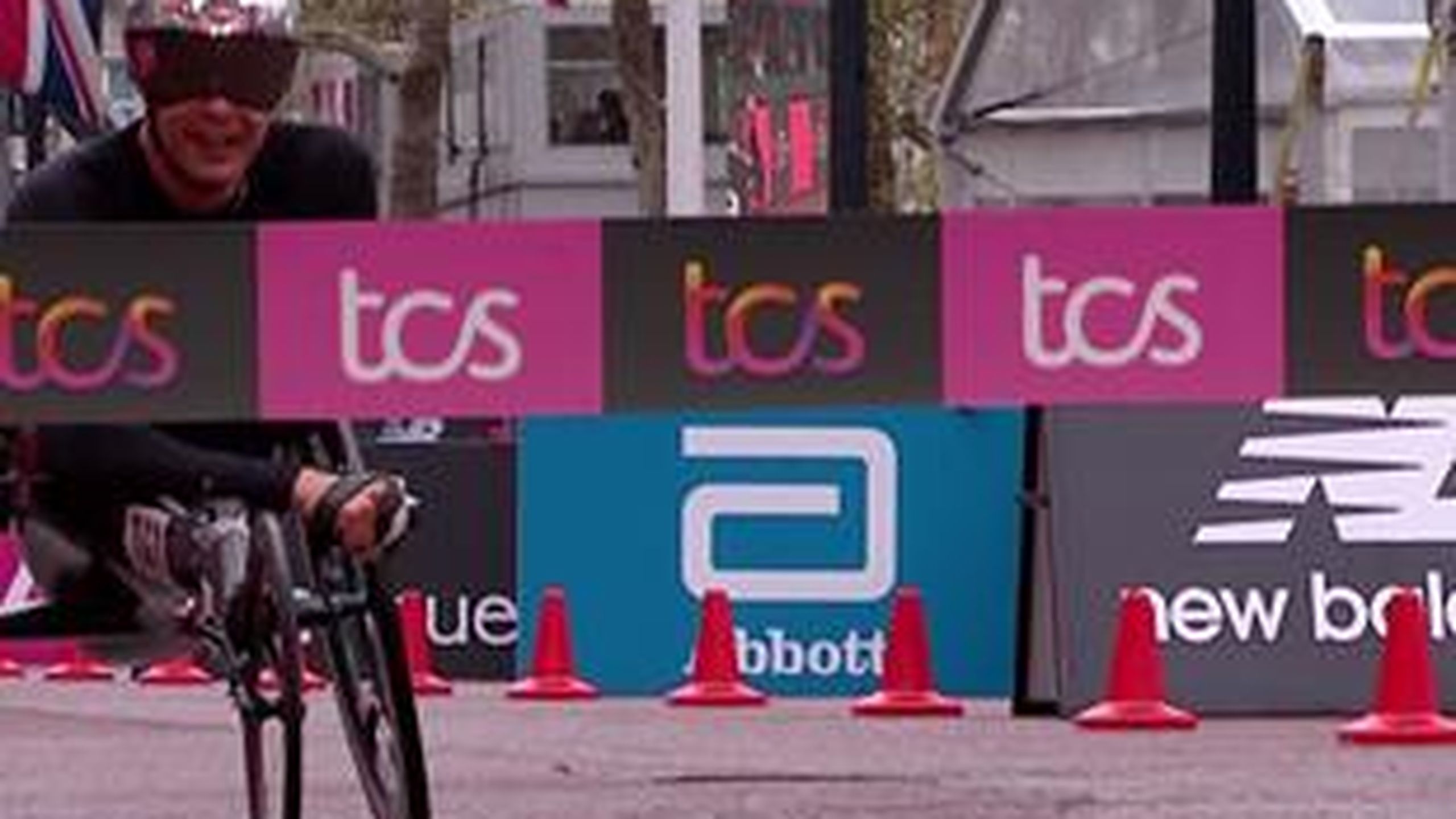 London-Marathon: Schweizer wiederholt Triumph im Rollstuhl-Rennen ...