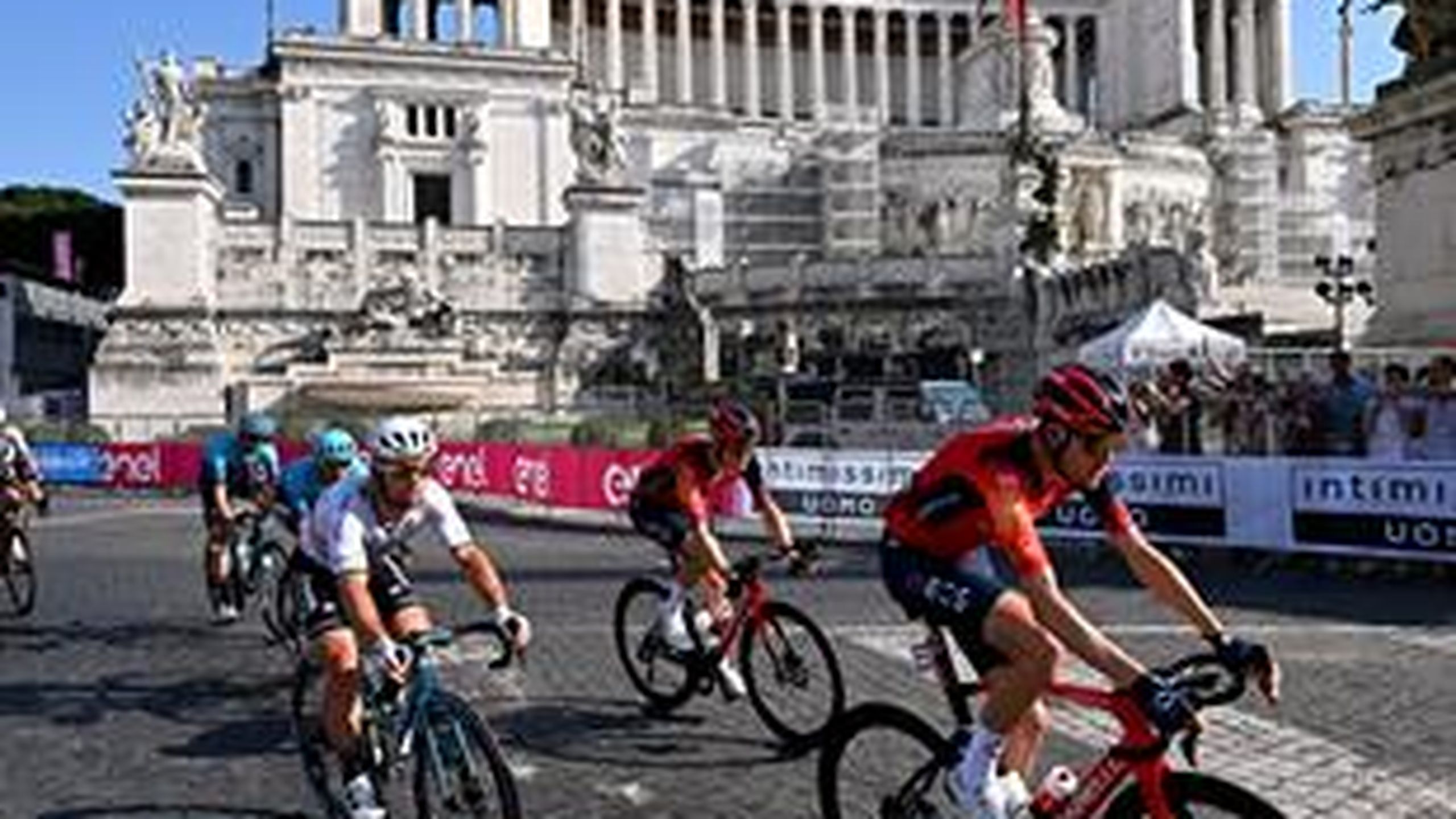 Tour d'Italie - Et soudain, Geraint Thomas a roulé pour Mark Cavendish ...