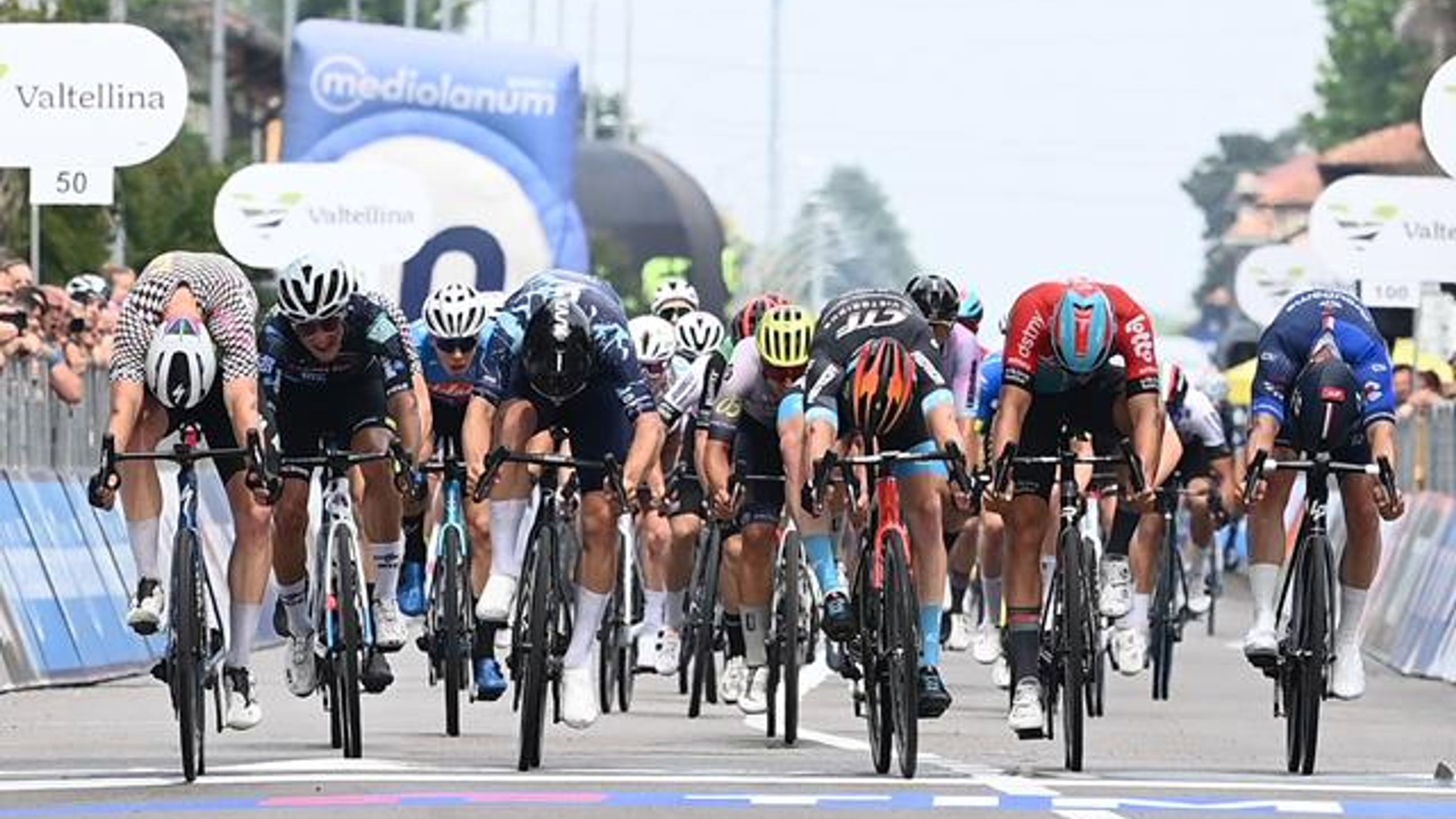 Giro NextGen - L'Italia ci va ancora vicina! Luke Lamperti batte ...