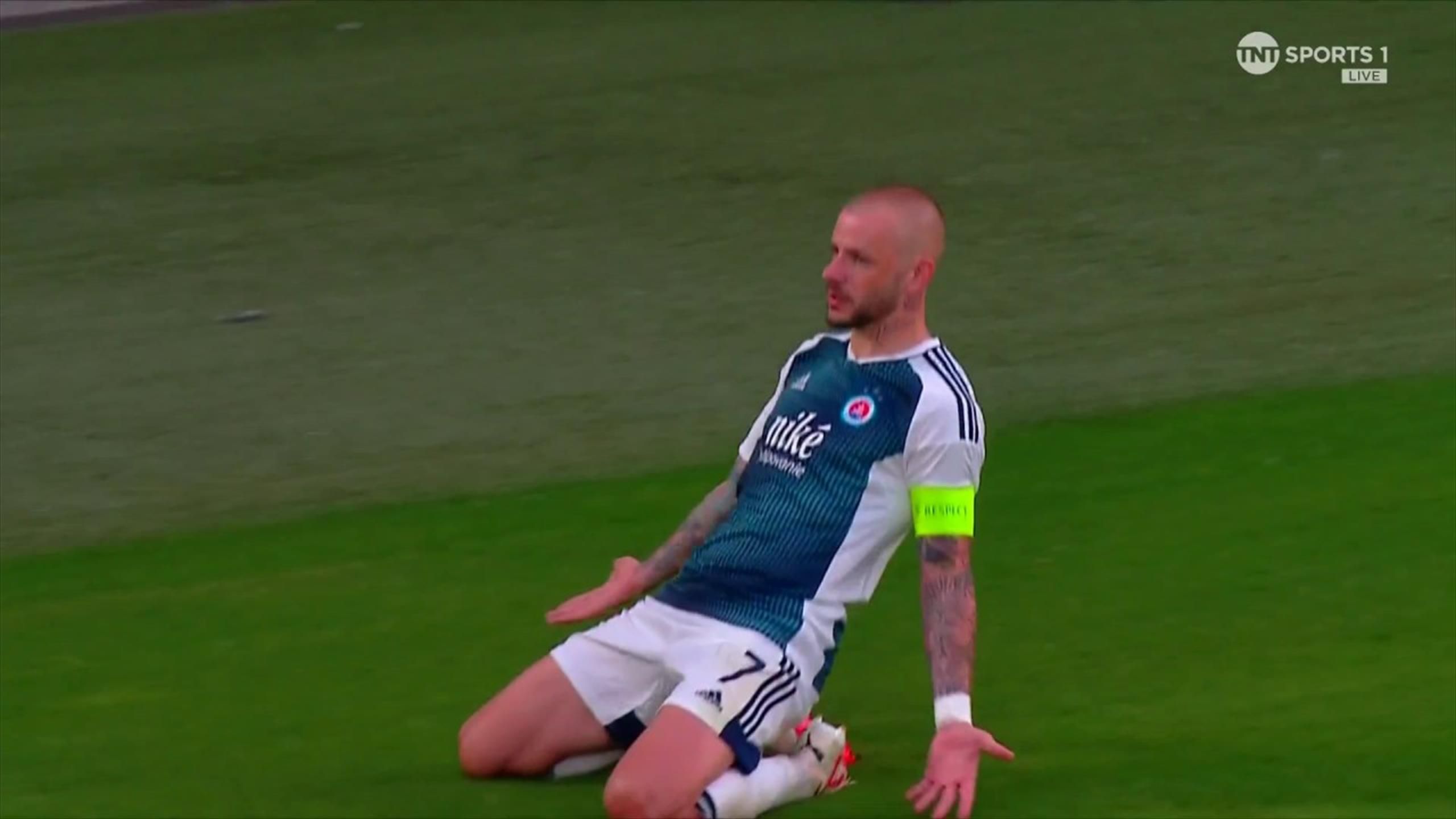 'That takes guts' - Vladimir Weiss hits cheeky Panenka to give Slovan 