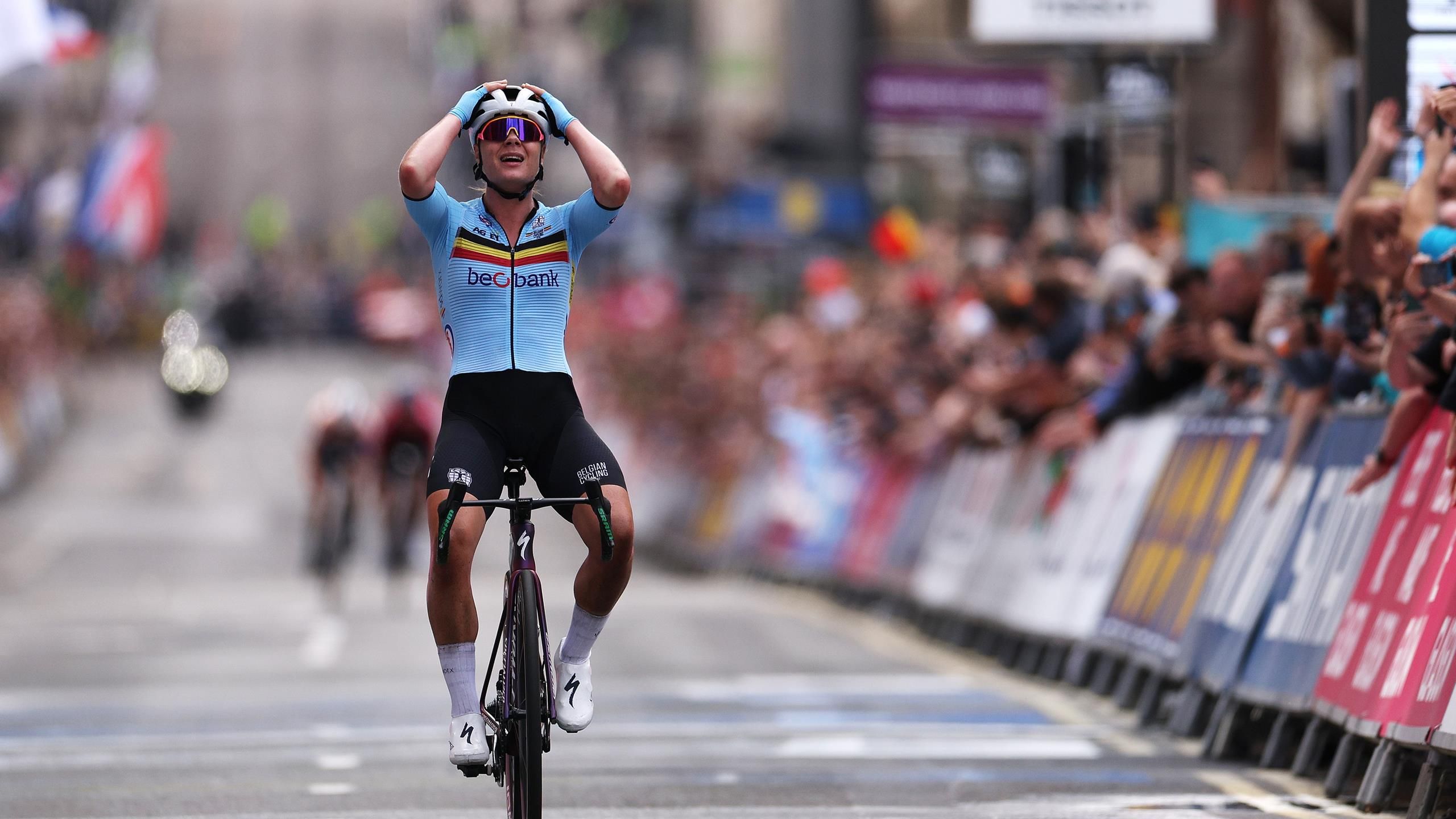 Mistrzostwa Świata w kolarstwie 2023: Lotte Kopecky zdobywa złoto w wyścigu szosowym – pokonała Anemka van Vleutena i Demi Volleringa