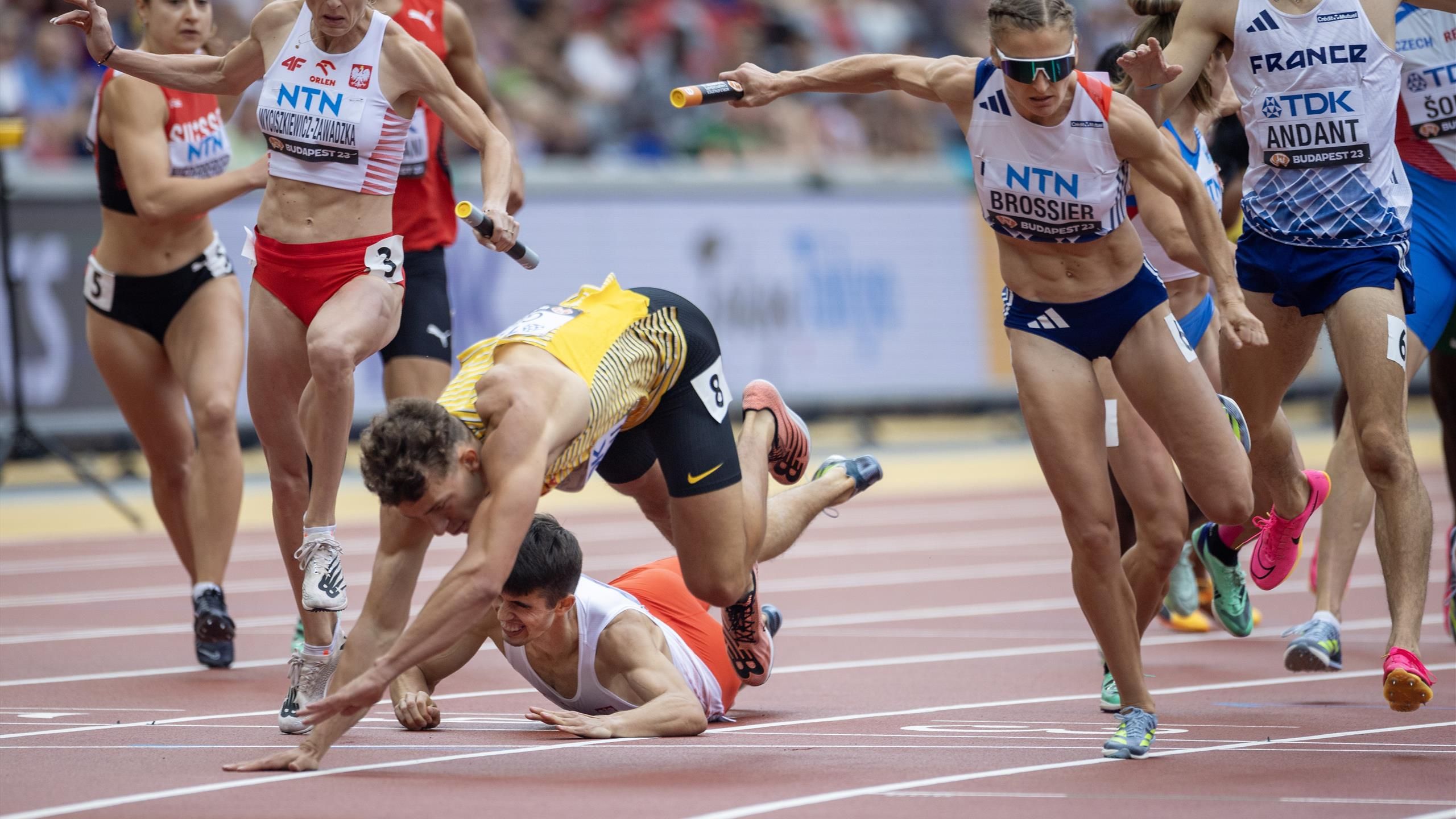 LeichtathletikWM 2023 WechselChaos bei deutscher Staffel Bredau