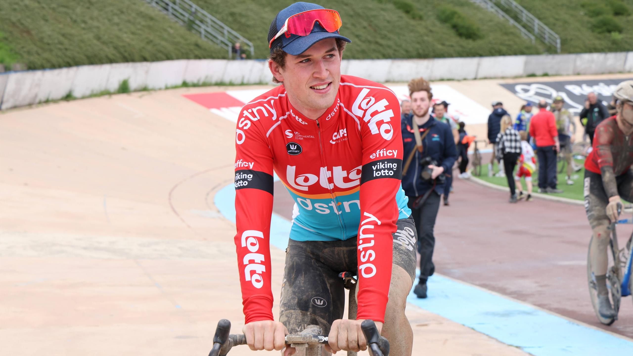 Critical Update Tijl De Decker, ParisRoubaix Espoirs Winner