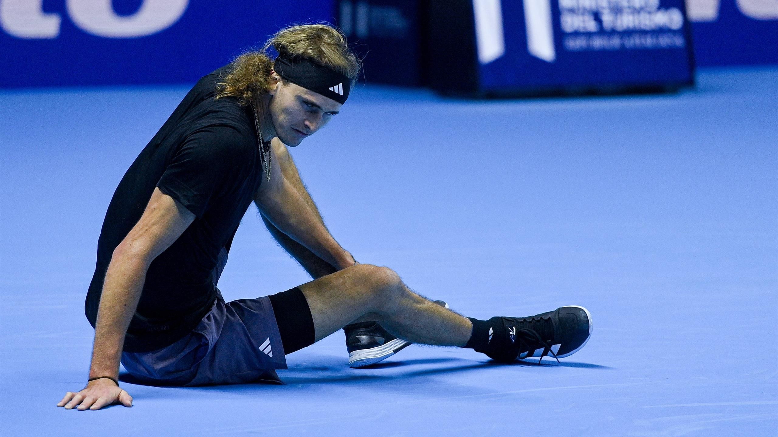 ATP Finals in Turin – Zverev gives update after fall and shock moment against Alcaraz: ‘It was a pain in the ass’