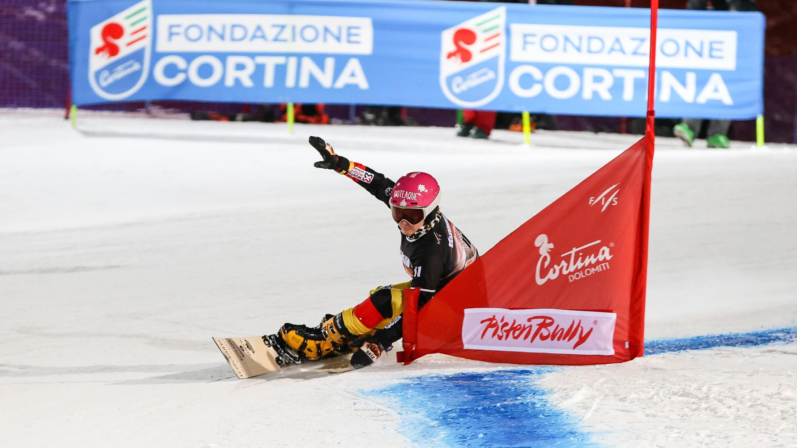 Snowboard Ramona Hofmeister gewinnt ParallelRiesenslalom in Carezza