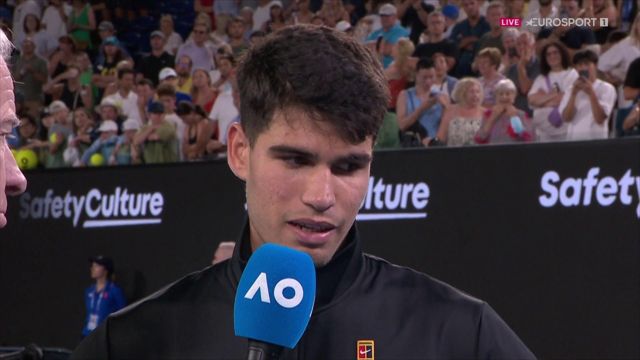 Carlos Alcaraz says he tries to "make impossible shots for the crowd