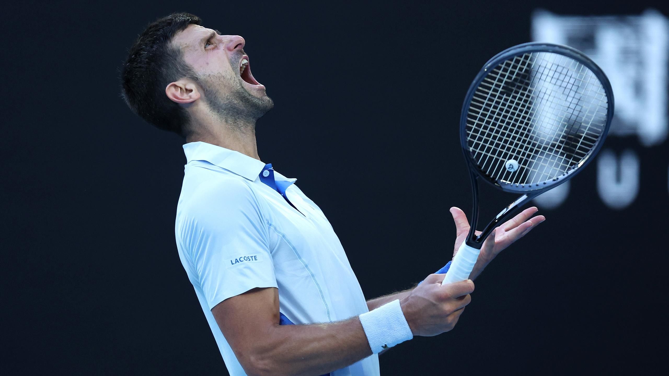 Australian Open: Novak Djokovic mette in ginocchio Taylor Fritz dopo il dramma del breakball nei quarti di finale