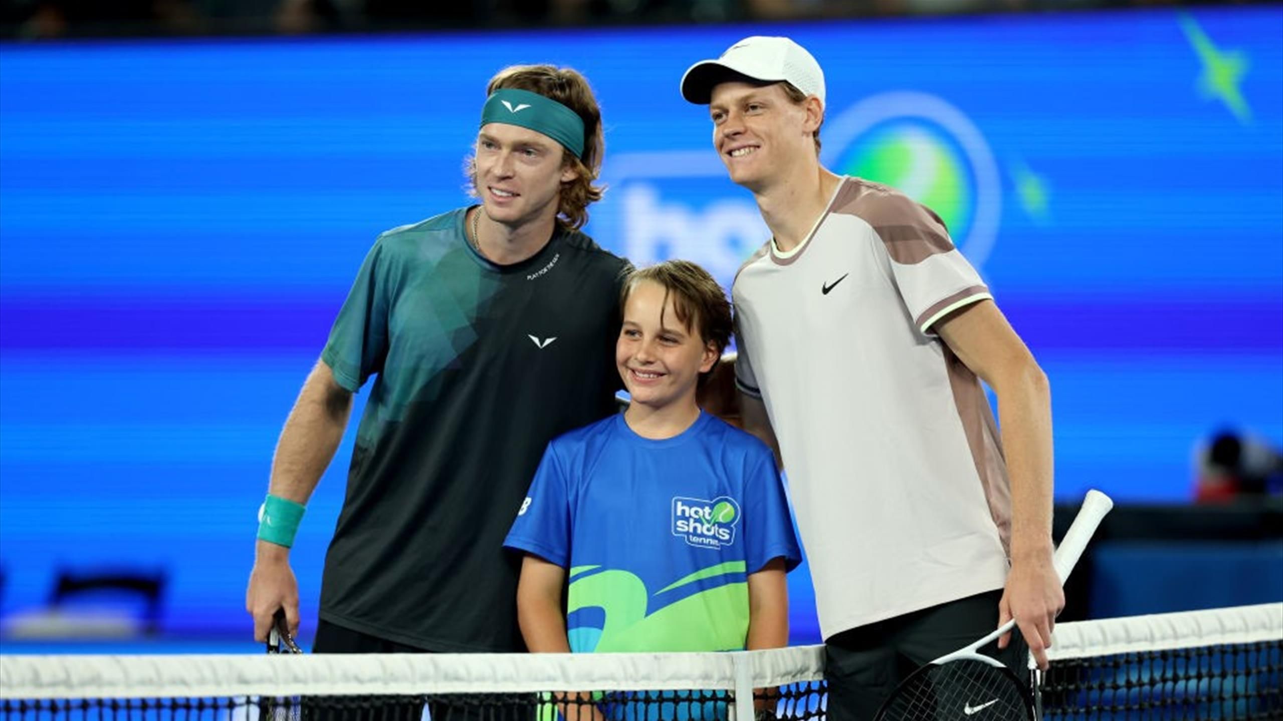Australian Open | Liveblog dag 10 - Sinner en Djokovic maken zich op ...