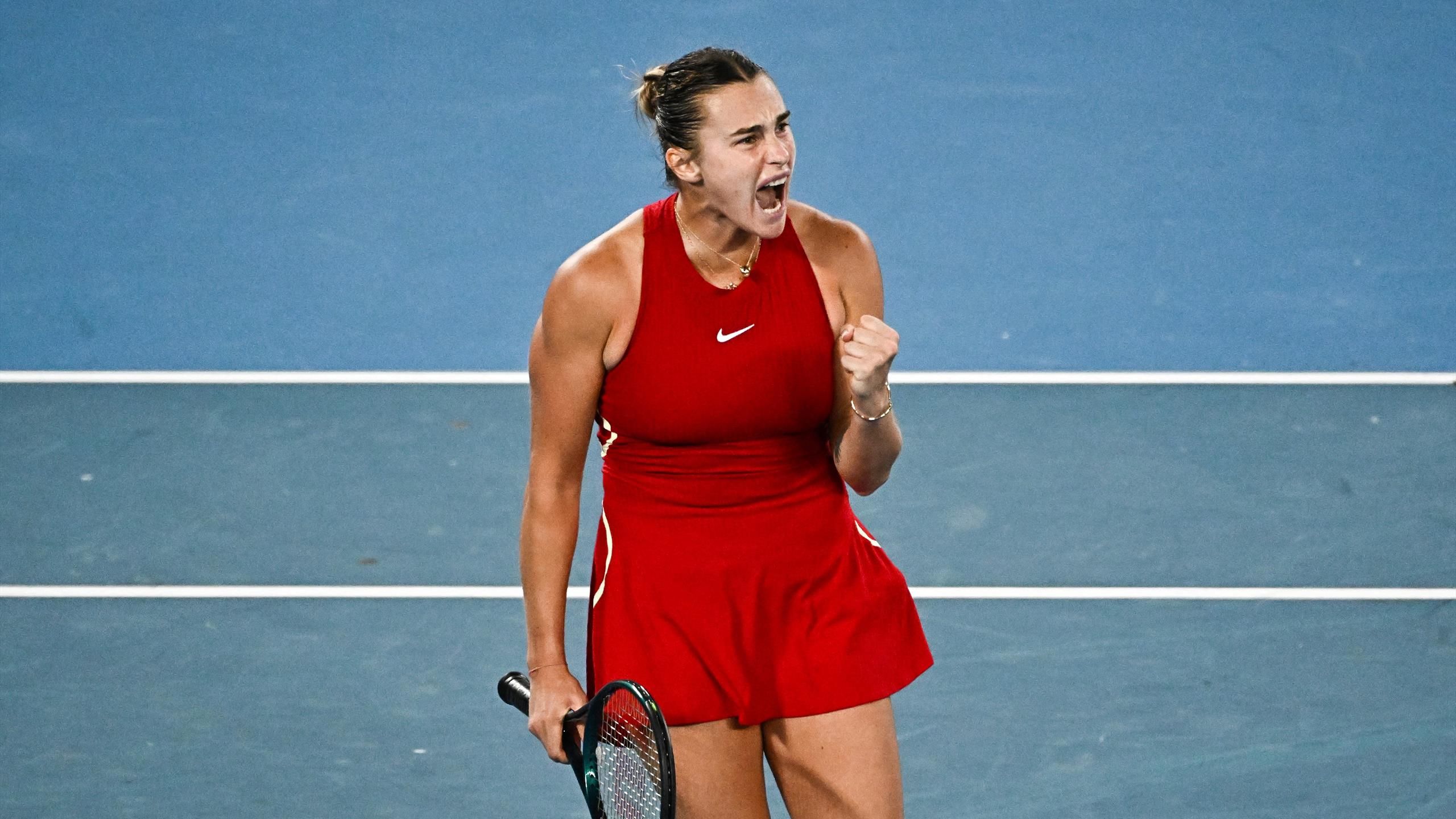 Sabalenka a korábbi Garros-bajnok Krejcikován is átgázolt, robog a címvédés felé
