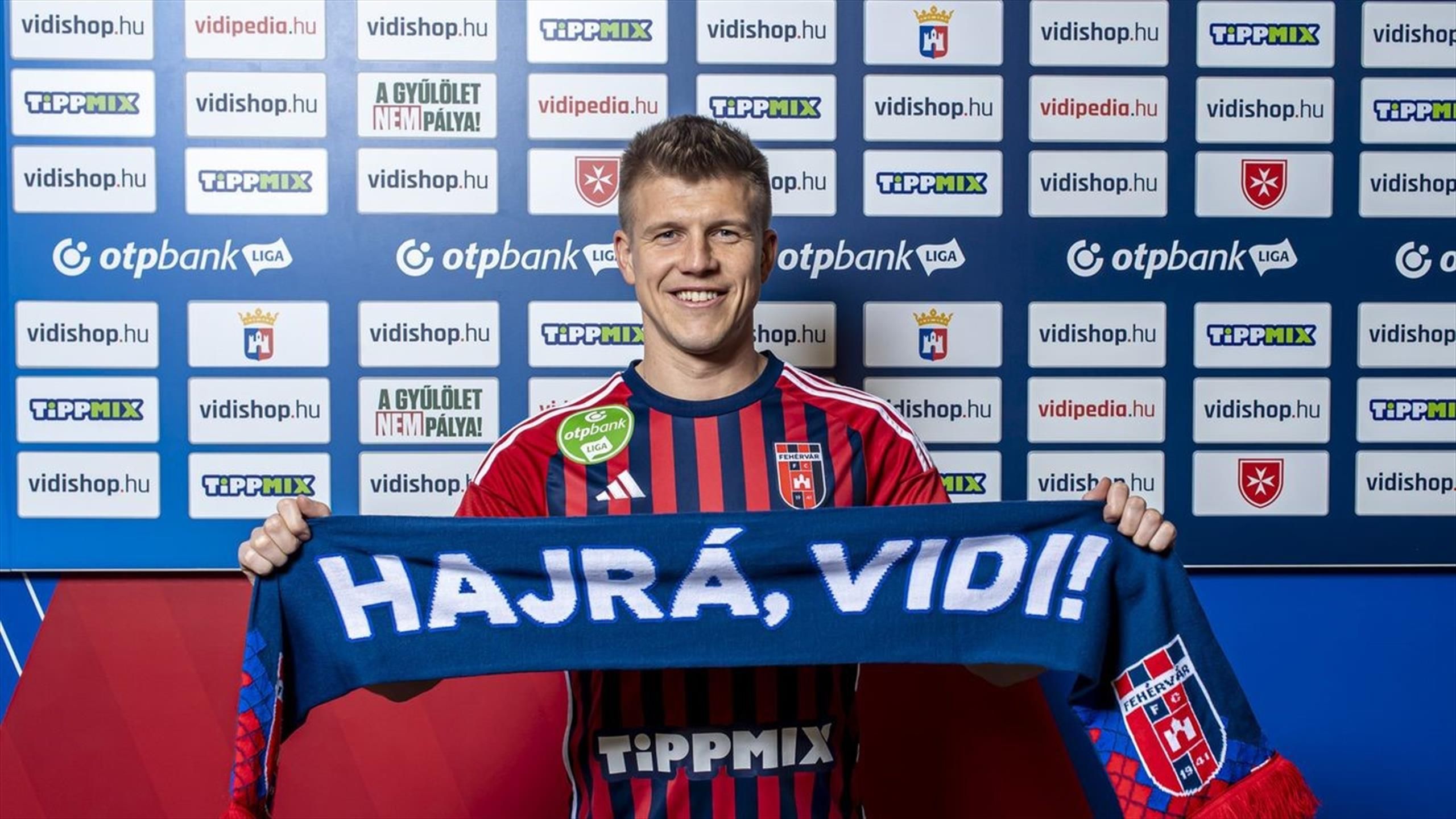 Ferencvárosból Fehérvárra igazolt a magyar válogatott középpályás
