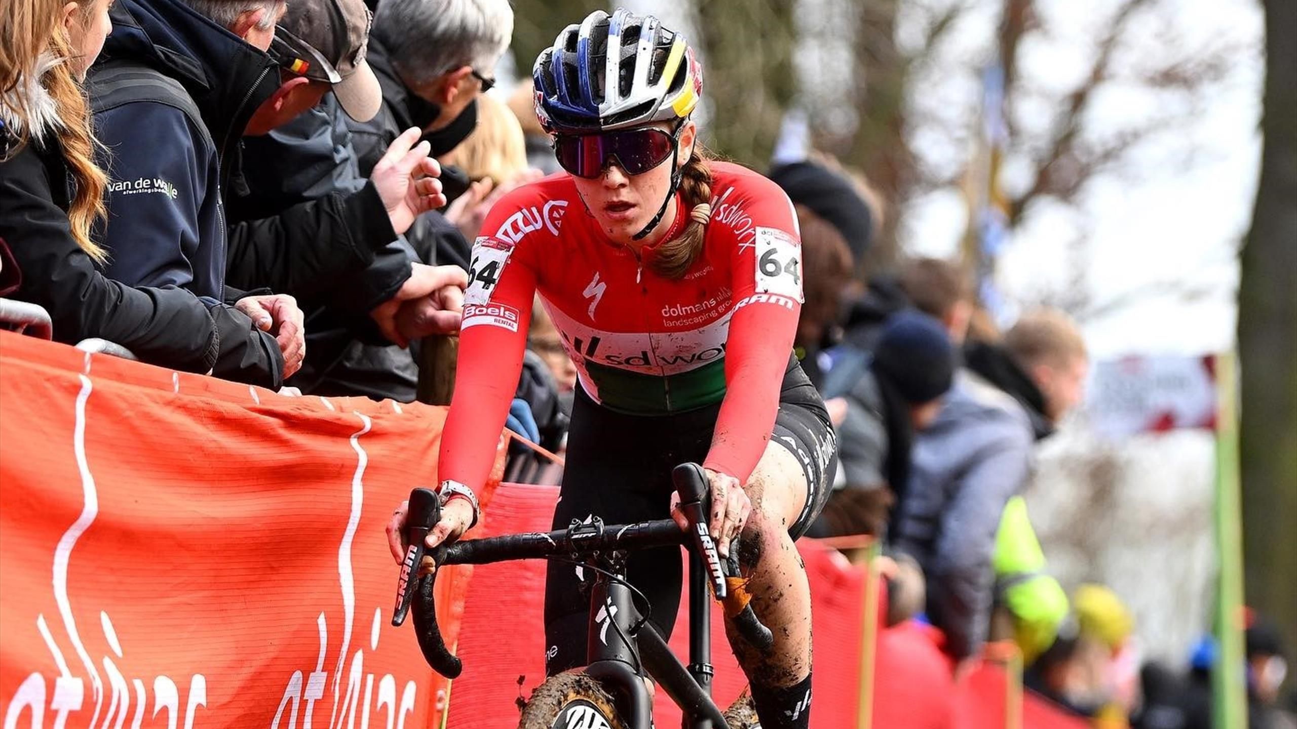 Vas Blanka tavalyi vb-szereplése olimpiai kvótát ért: lesz magyar induló mountain bike-ban
