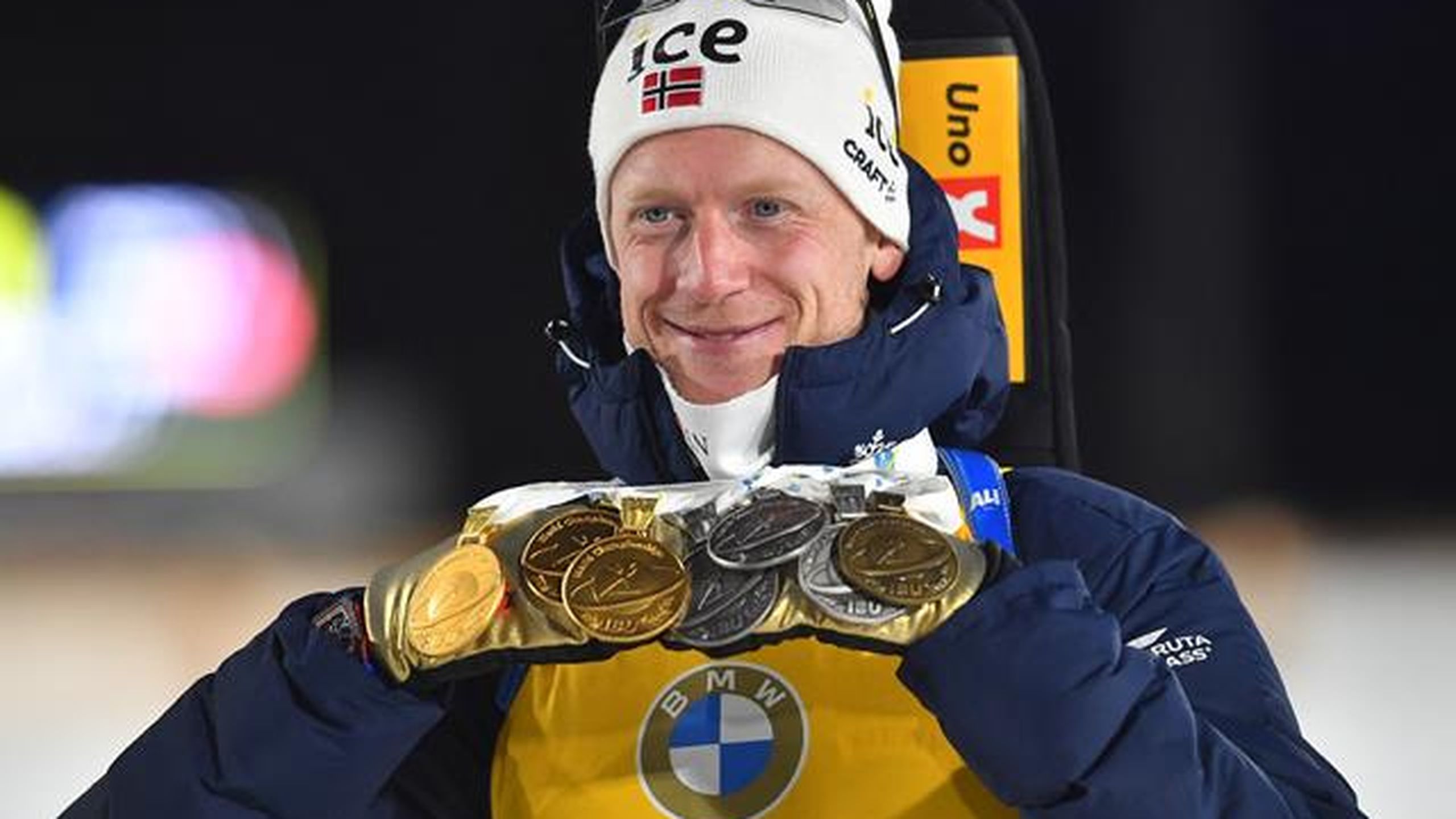 Johannes Bø diventa il più titolato al mondo e raggiunge Bjørndalen: il ...