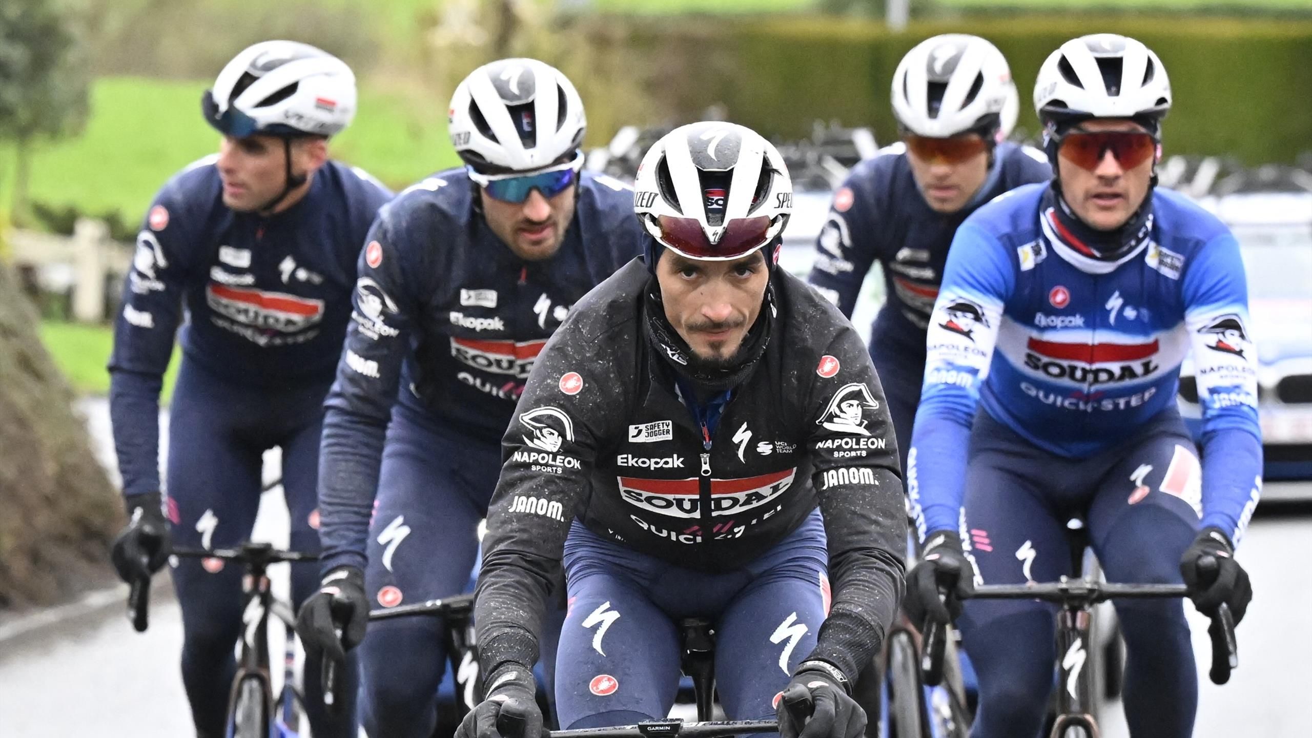 Lefevere's public scolding of Alaphilippe 'just not acceptable' – Lloyd