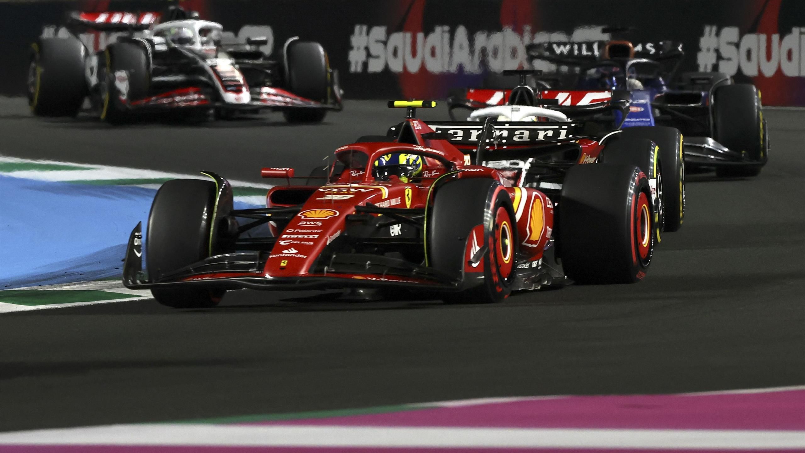 De la pole en la Fórmula 2 al título de pilotos en la Fórmula 1: la esperanza de Ferrari ha hecho un debut impresionante