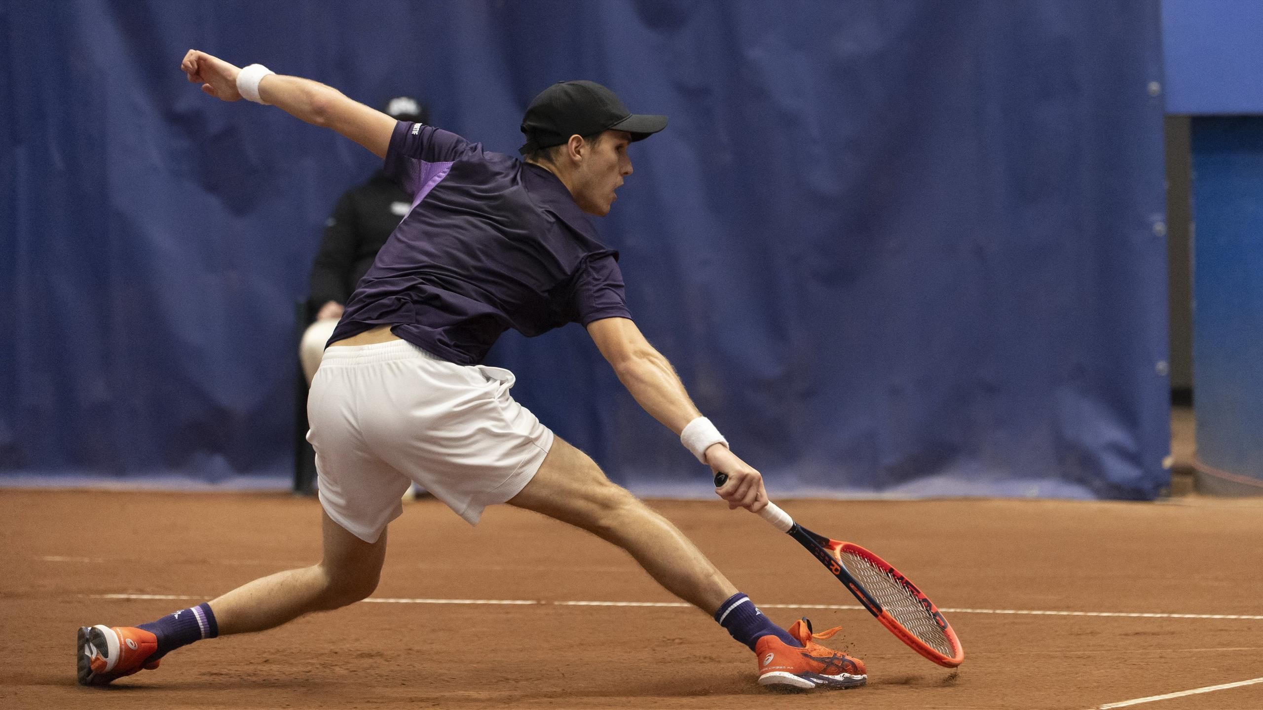 Piros Zsombor nem jutott túl a Roland Garros-selejtező első körén