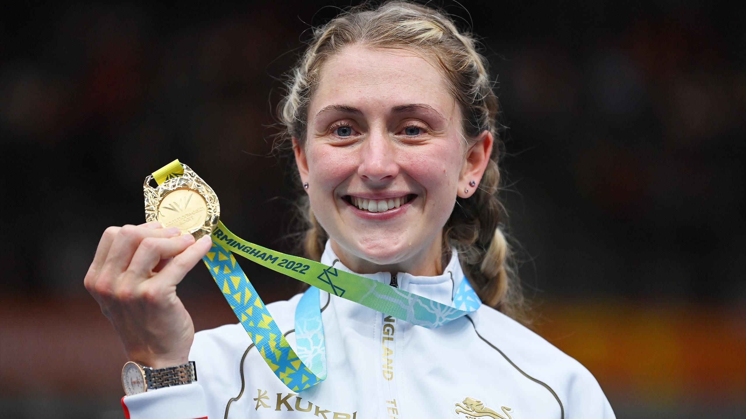 Laura Kenny: British cycling legend retires ahead of Paris