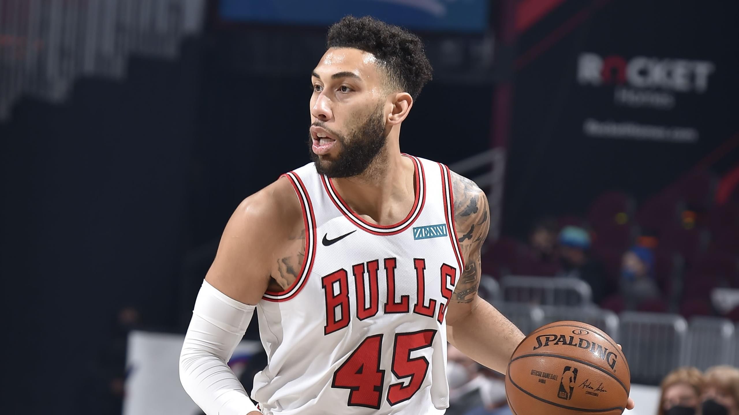 Colpo Olimpia Milano, preso Denzel Valentine. L'esterno ex Chicago ...
