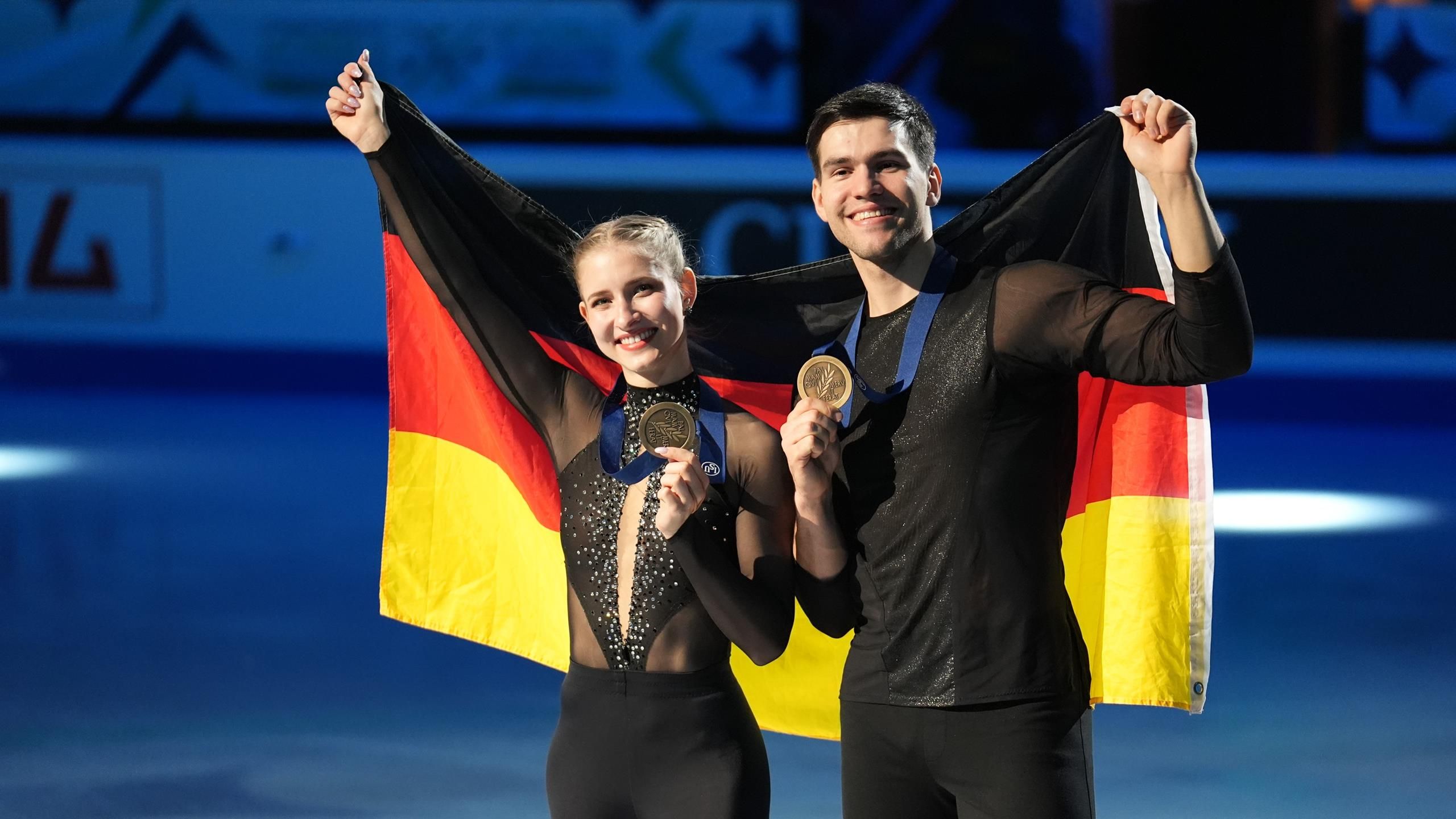 Eiskunstlauf-WM: Minerva-Fabienne Hase und Nikita Volodin gewinnen 