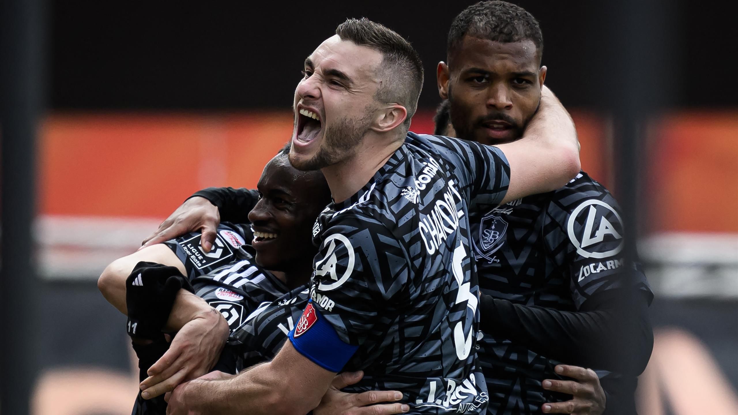 Ligue 1 - 27e journée : Brest remporte le derby à Lorient (0-1) et garde sa 2e place thumbnail
