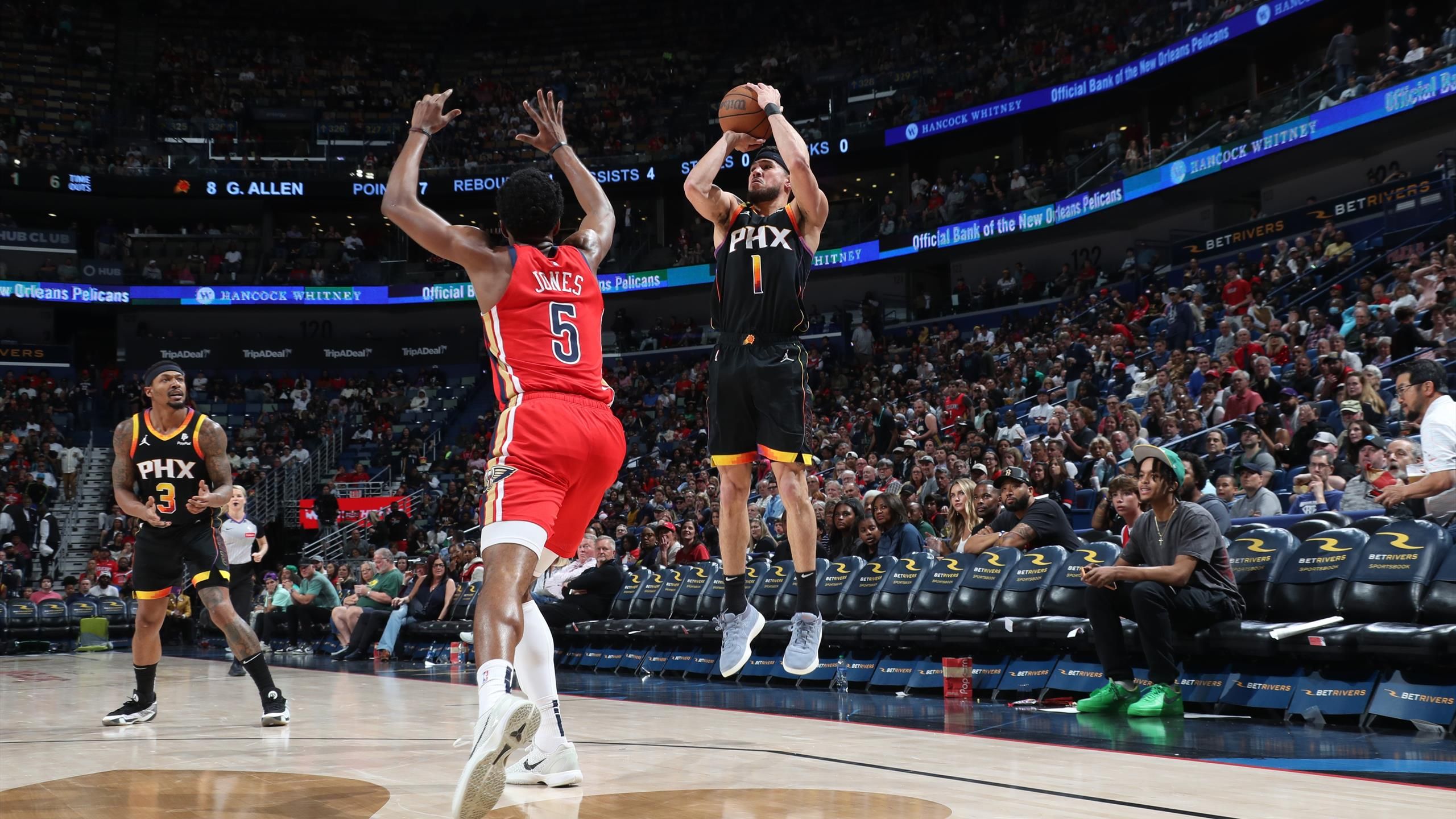 Devin Booker ismét 52 pontot szórt a New Orleansnek hétfőn