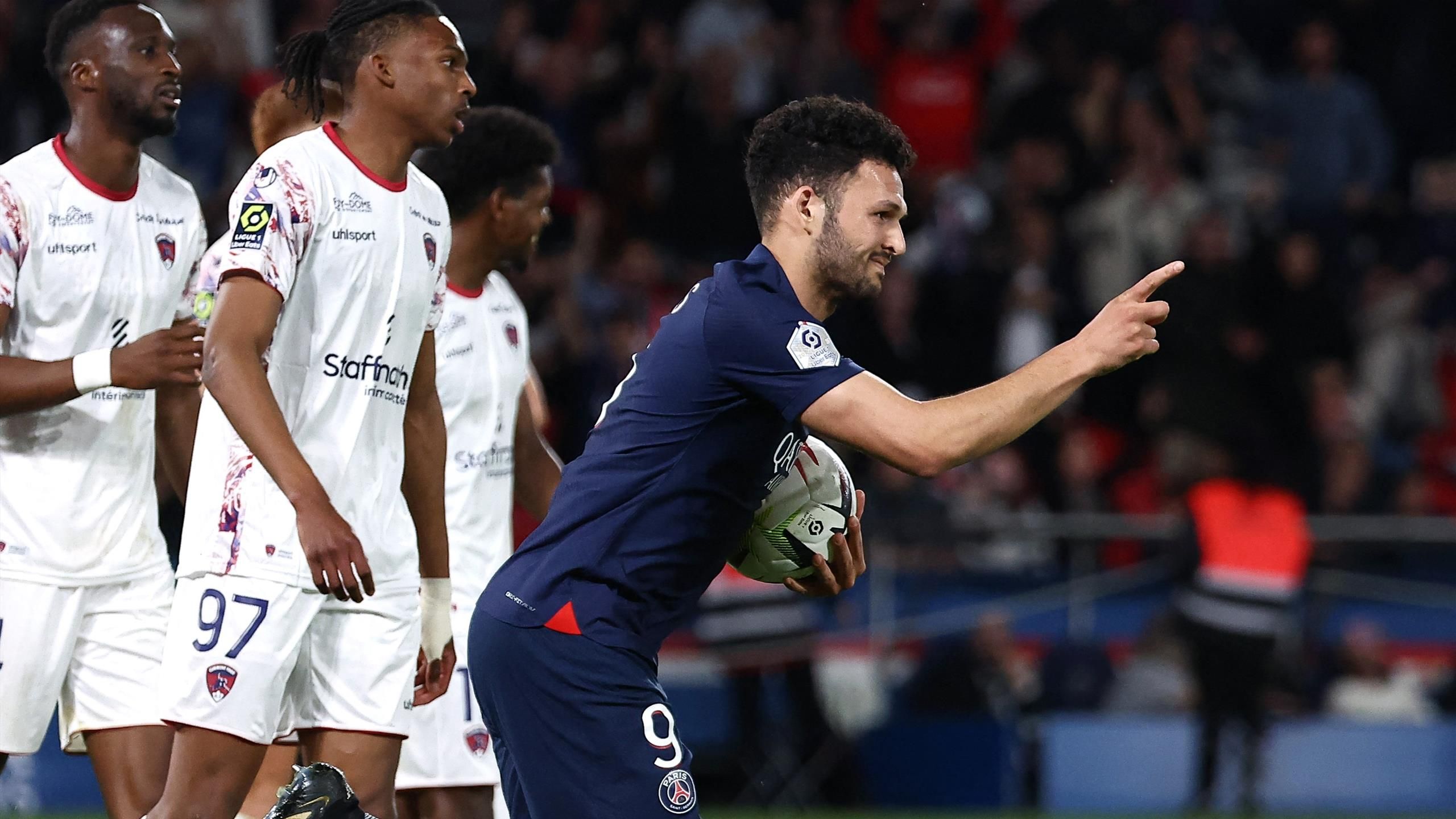 Paris Saint-Germain 1-1 Clermont Foot – Kylian Mbappe quitte le banc pour préparer Goncalo Ramos au niveleur