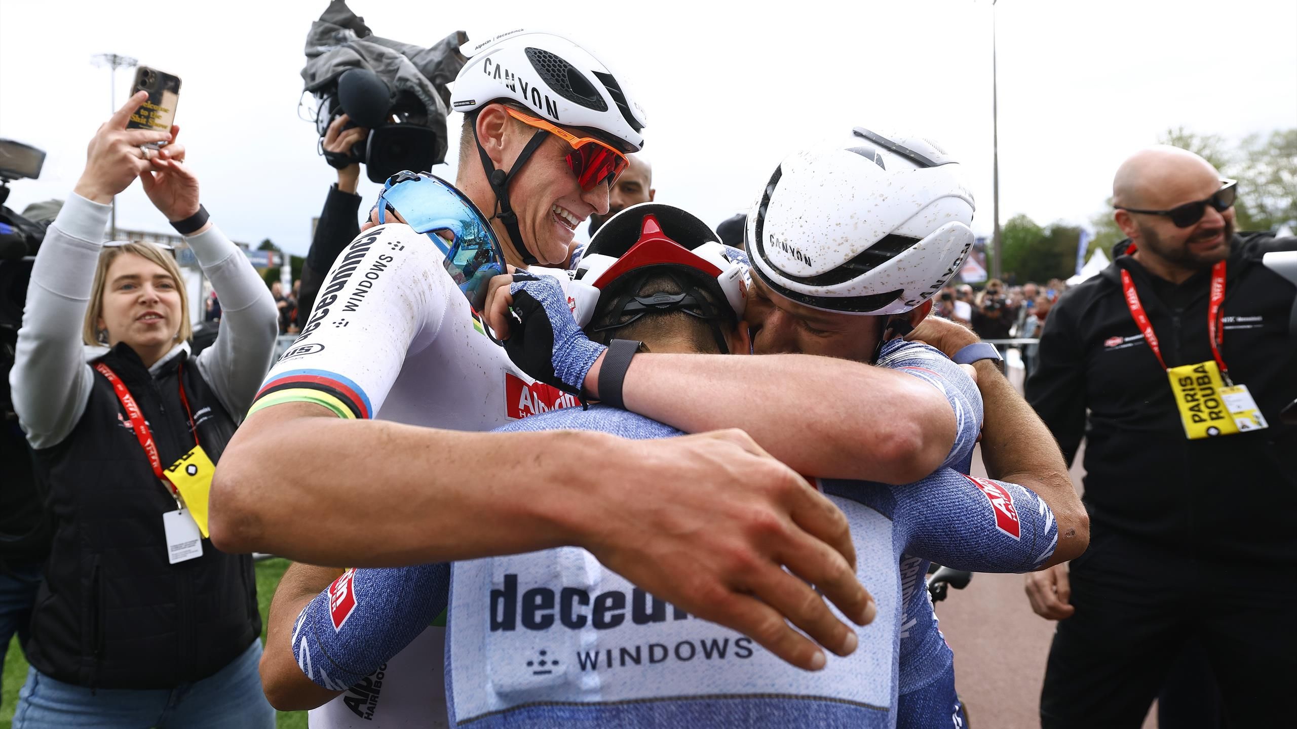 Parijs-Roubaix | 'Teamwork makes the dream work' - Bekijk 3 Monumenten ...