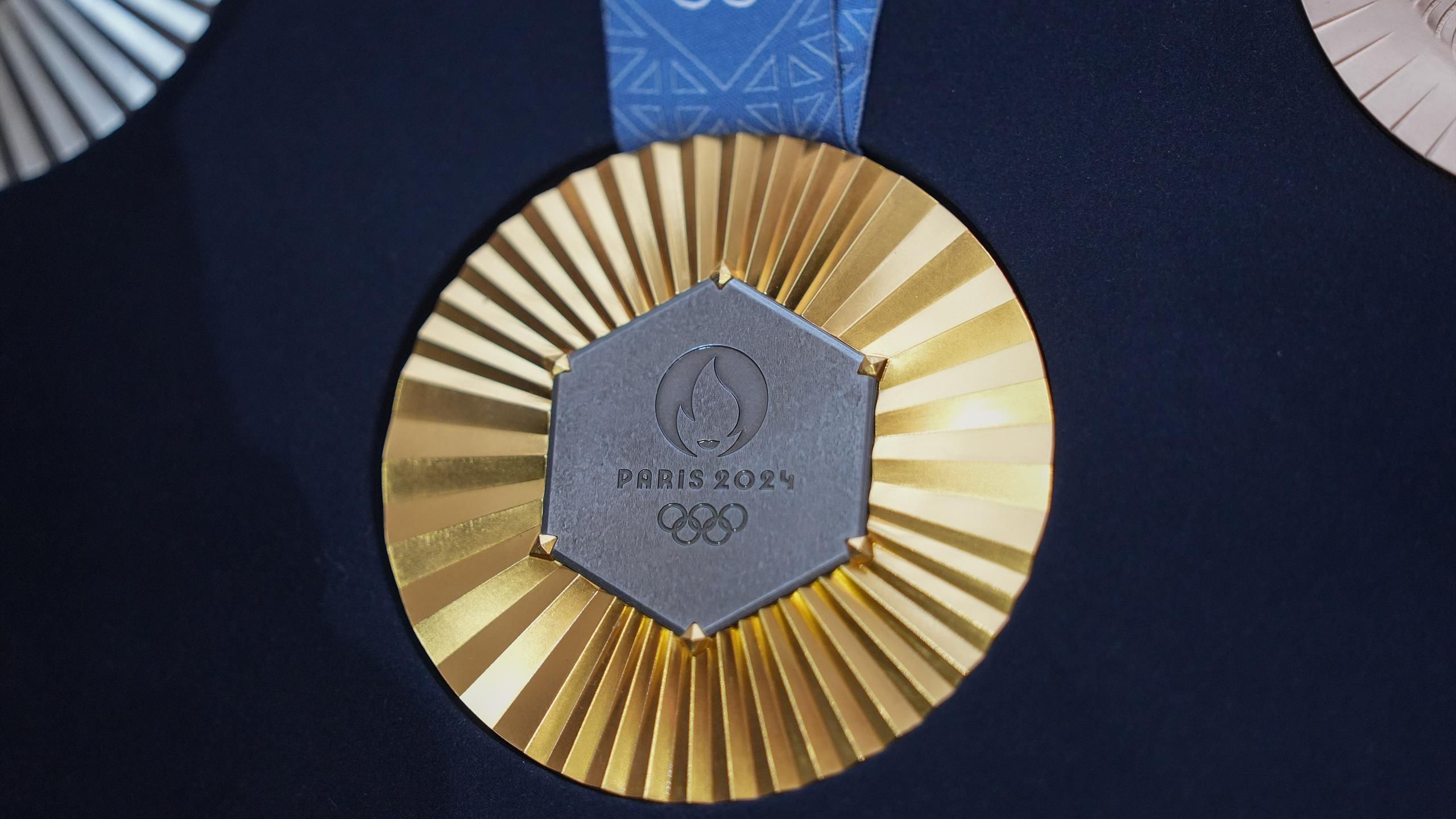 Olympia 2024 Premiere in Paris Leichtathleten erhalten Preisgeld in
