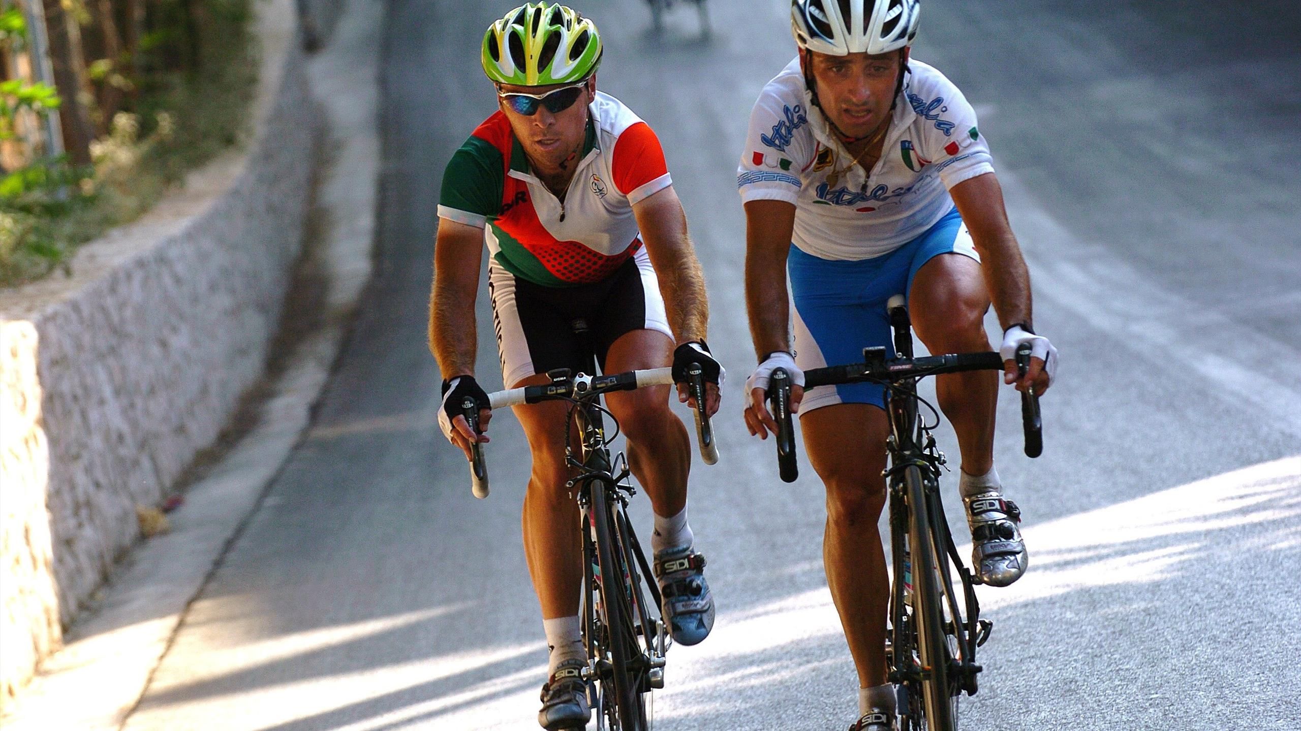 Highlights Paolo Bettini stürmt zu Gold im Straßenrennen bei