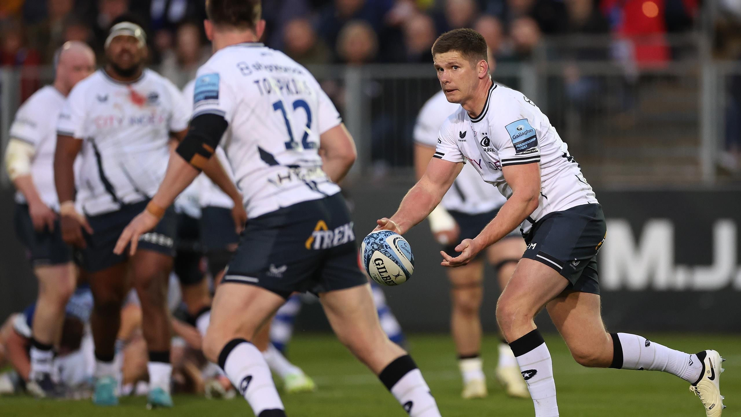 Saracens edge thriller with Bath as play-off race takes another turn