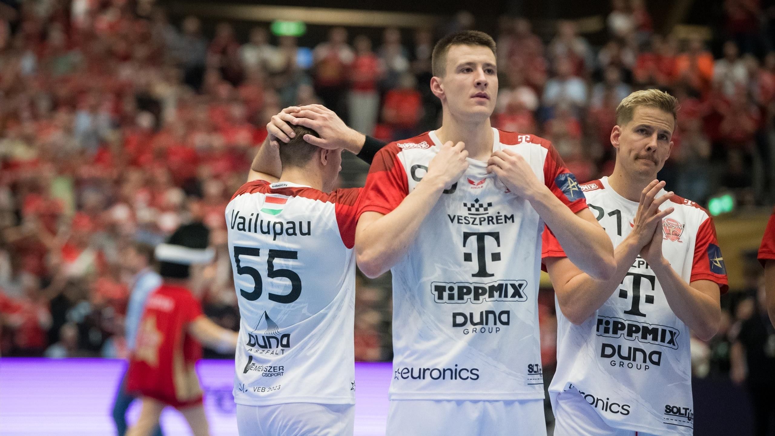 Ellentmondásos hírek, csalódottság és szomorúság a Veszprém BL-búcsúja után