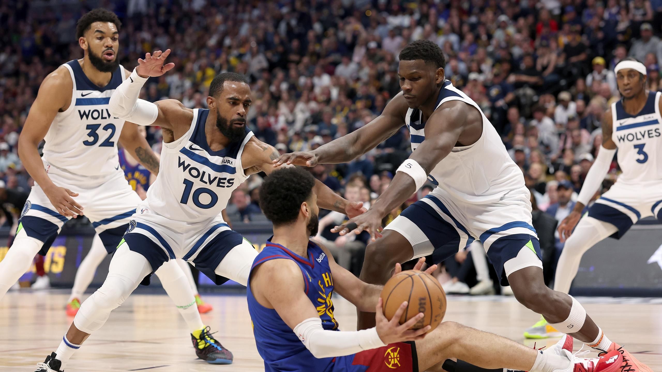 Lo mejor de la NBA (Playoffs): Los Wolves torturan y dejan tocados a ...