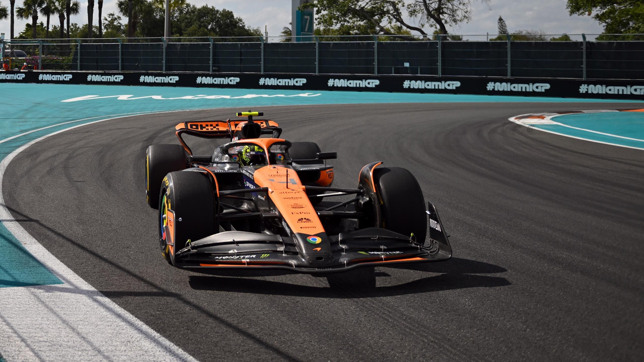 Lando Norris életében először győzött, erőből verte meg a mezőnyt a McLaren