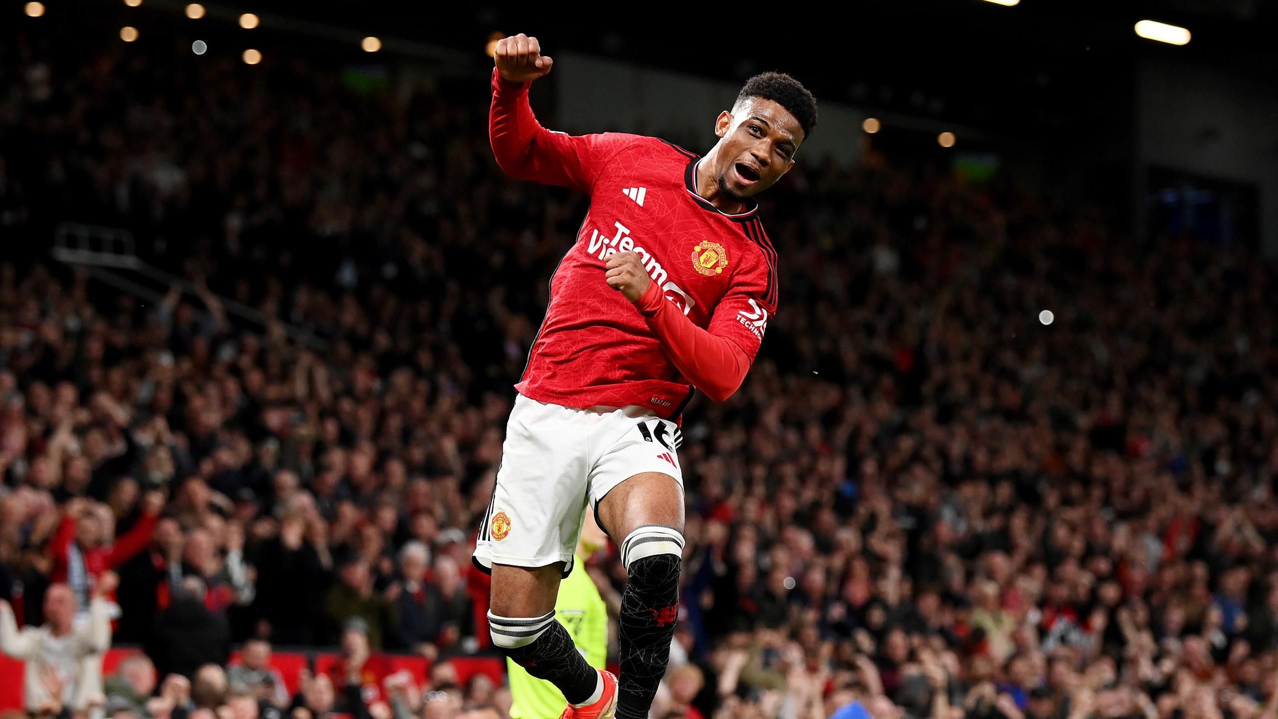 Manchester United 3 2 Newcastle Kobbie Mainoo Amad Diallo Rasmus Hojlund give Erik ten Hag much needed three points Eurosport