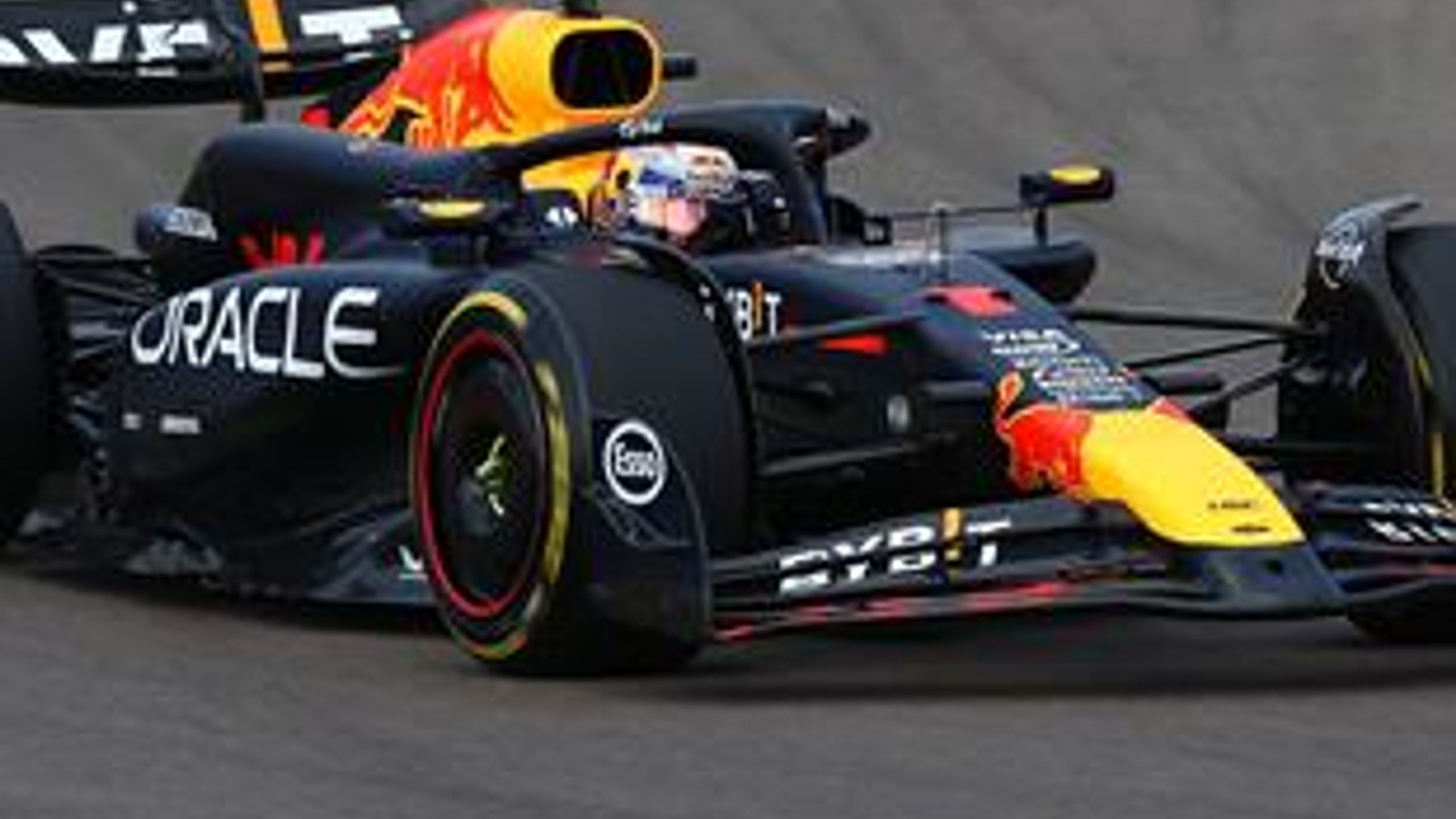Max Verstappen, victorie la Emilia Romagna! Final incendiar, cu o ...