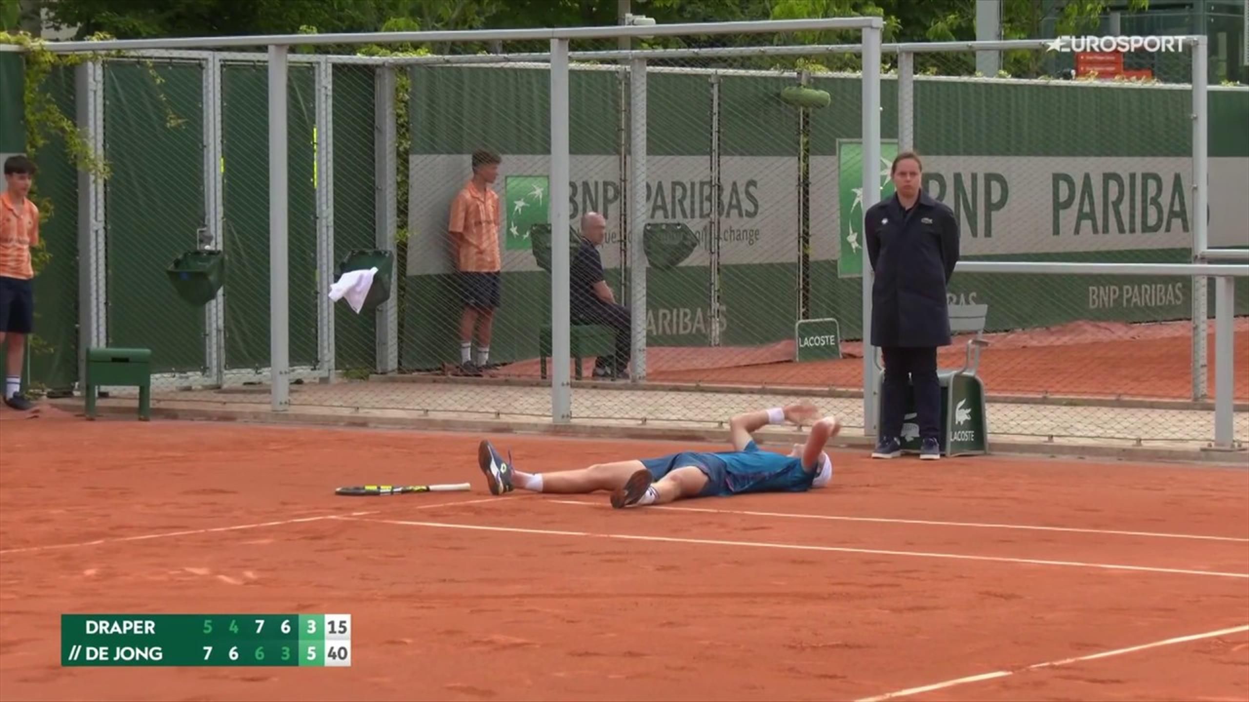 Roland Garros | Jesper de Jong verslaat Draper na spannende vijfsetter ...