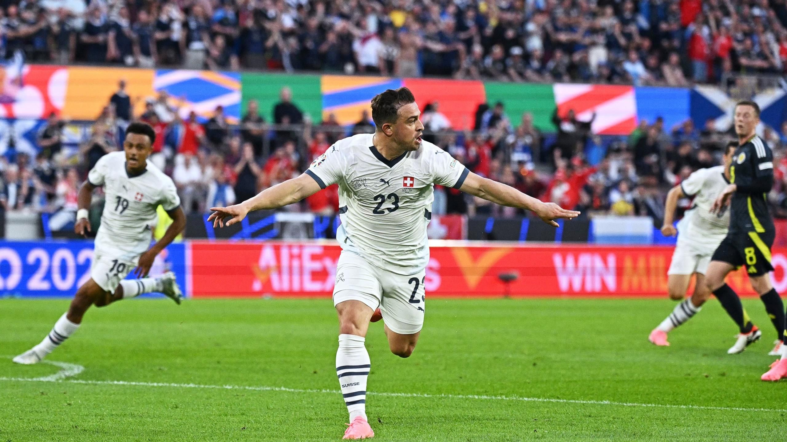 Shaqiri szépségdíjas gólja csak döntetlenre volt elég Svájcnak Skócia ellen