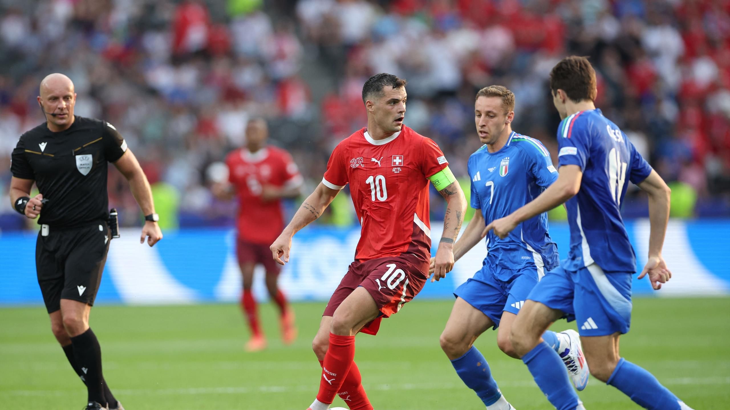 Toni Kroos svájci kiadásaként focizik a klubszezon után az Eb-n is pazarul teljesítő Granit Xhaka