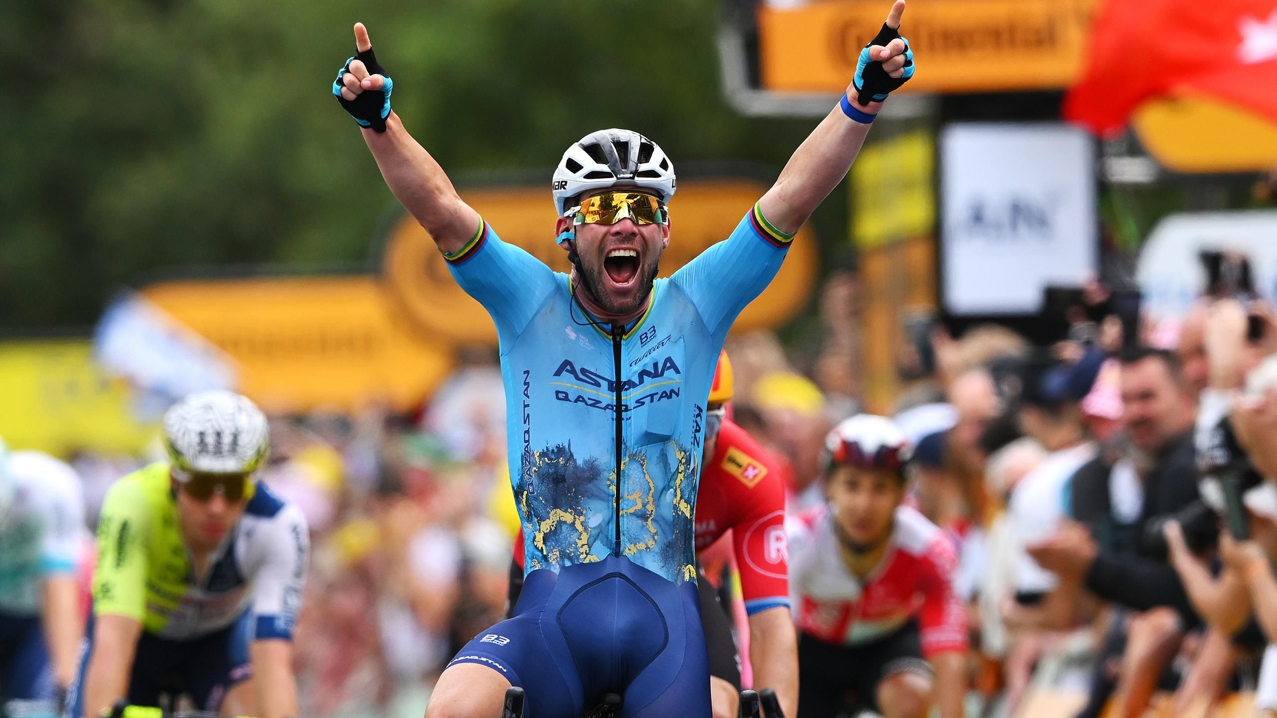 Lot De 2 Pins Vélo Cyclisme – Tour De France – Équipe Cavas Castelblanch