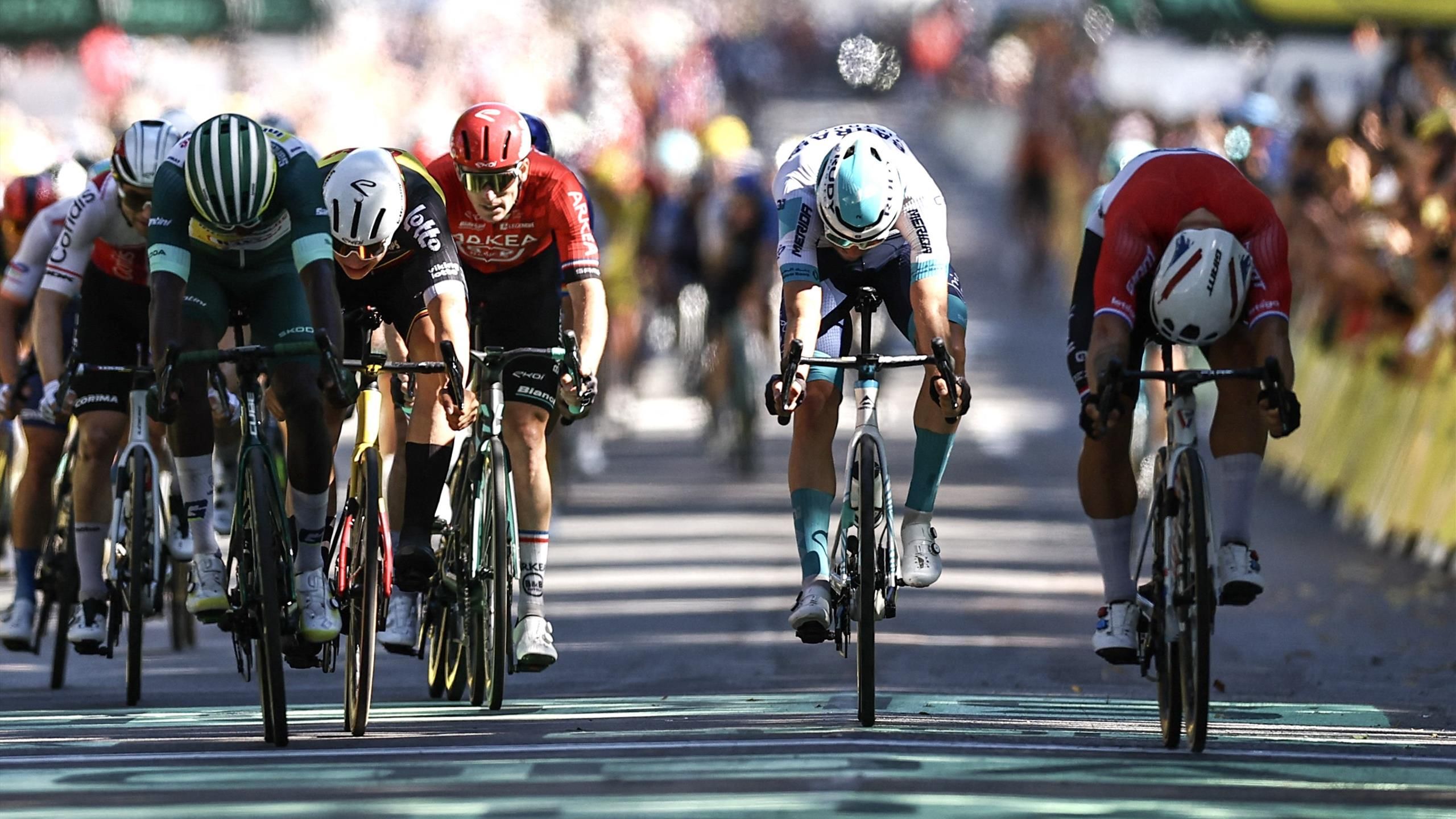 Groenewegen lenyomta Philipsent is, holland bajnokként nyert Tour-szakaszt