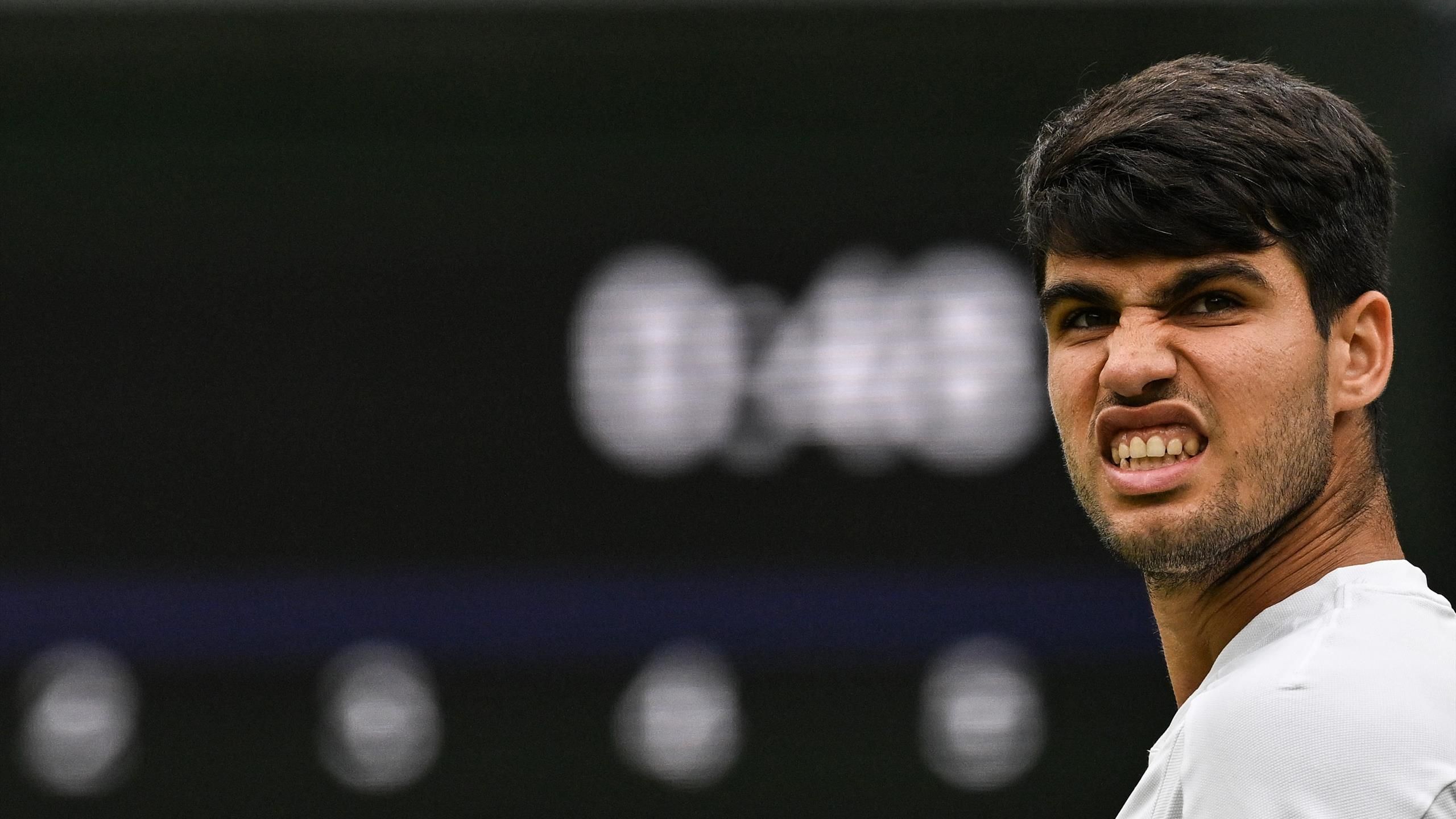 Alcaraz túlélte az első nagy tesztet, döntő játszmában verte Tiafoe-t