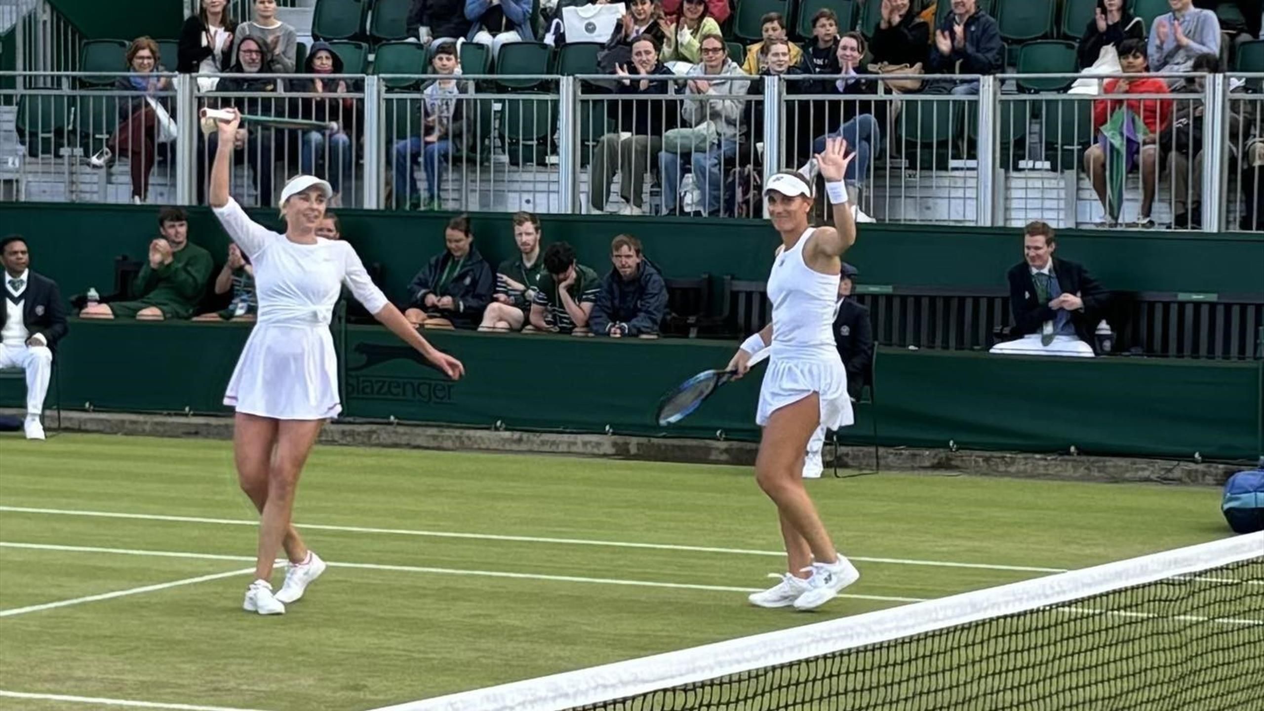 Magyar továbbjutás Wimbledonban: Babos Tímea nyolcaddöntős ukrán partnerével