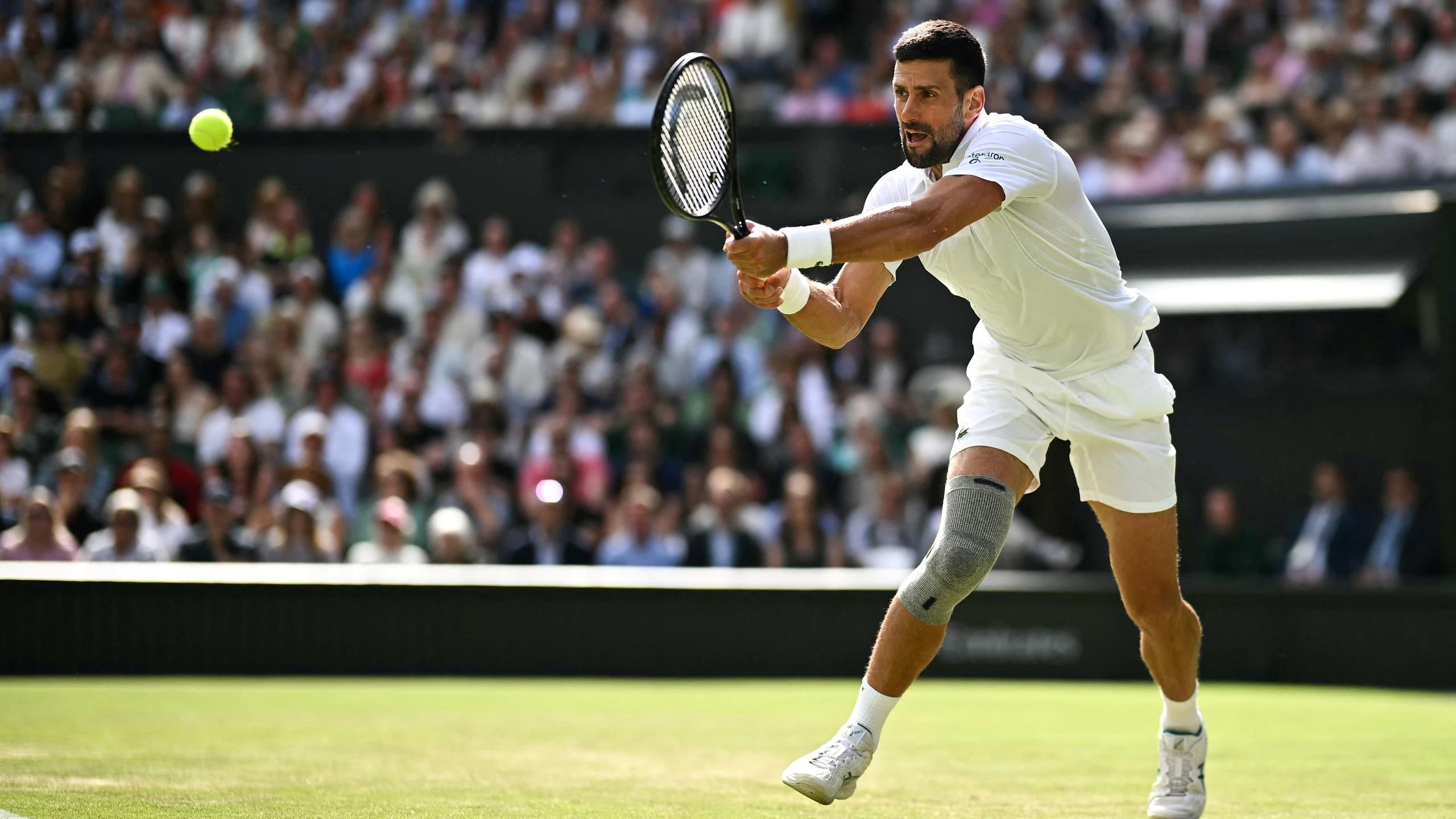 Djokovic térde folyamatos kezelésre szorul, nem érzi még 100%-osnak magát