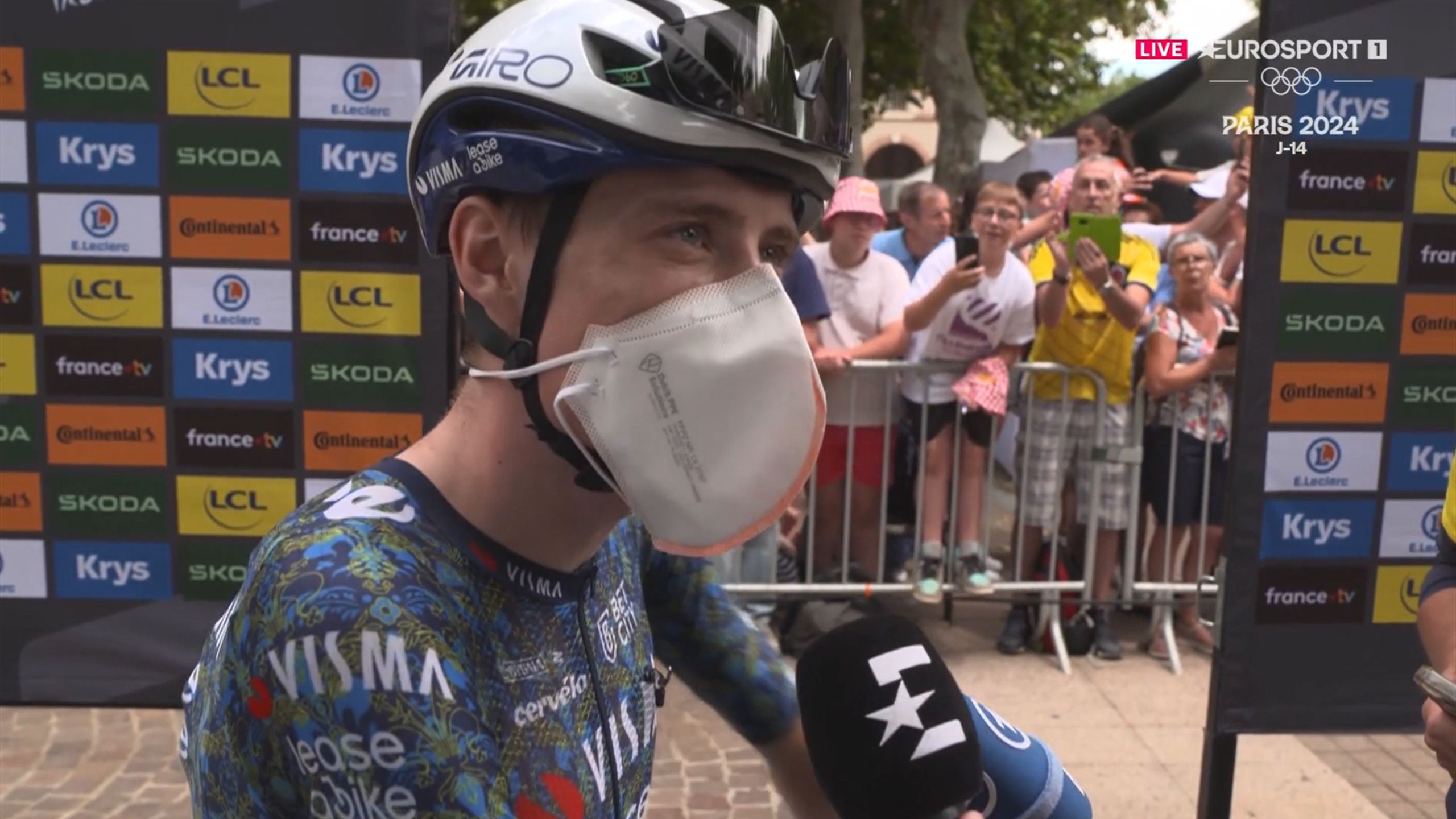 Tour de France 2024 Vingegaard et son masque XXL contre le Covid