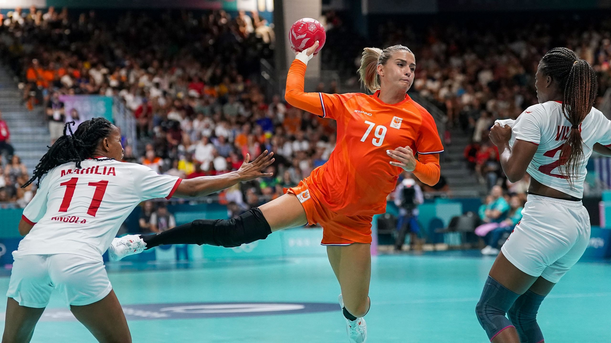 Handbal | Polman, Dulfer en Van der Heijden niet geselecteerd voor EK